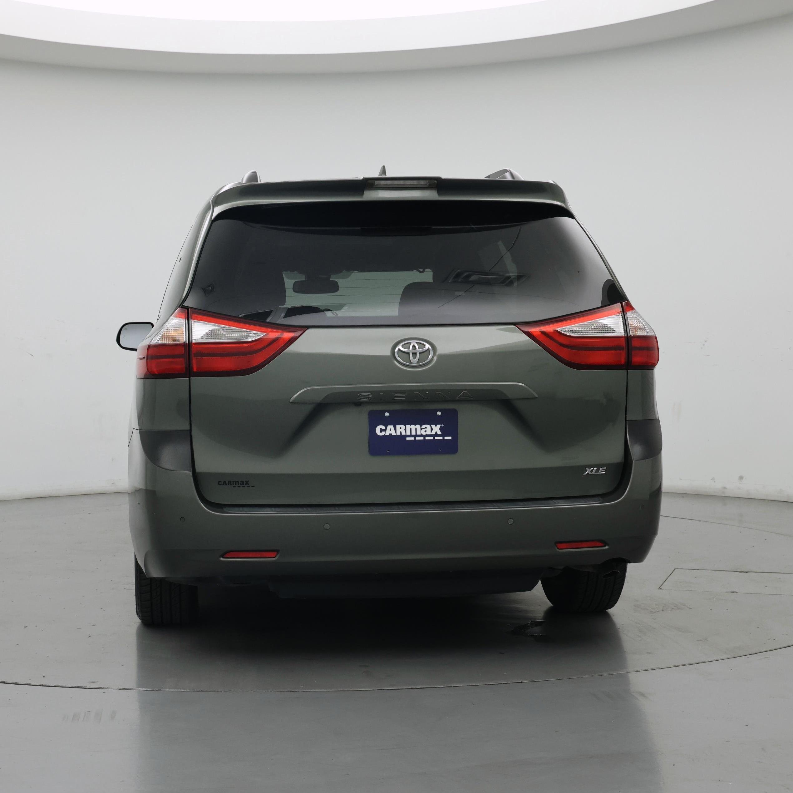 Thumbnail: 2018 Toyota Sienna - 6