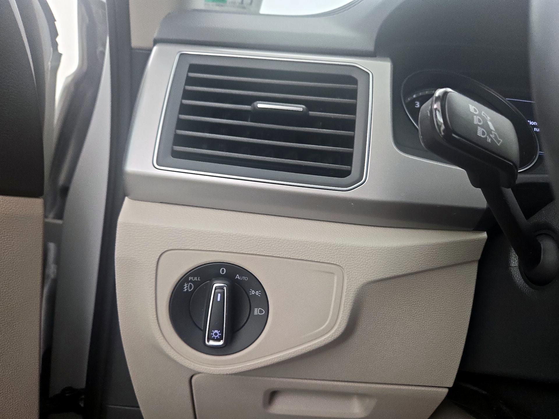 Thumbnail: 2019 Volkswagen Atlas - 13
