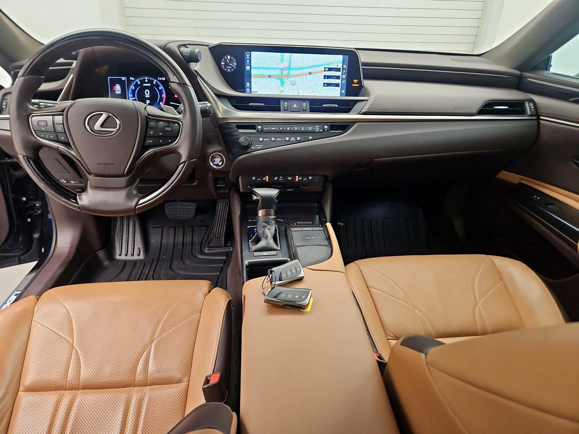 Thumbnail: 2019 Lexus ES - 9