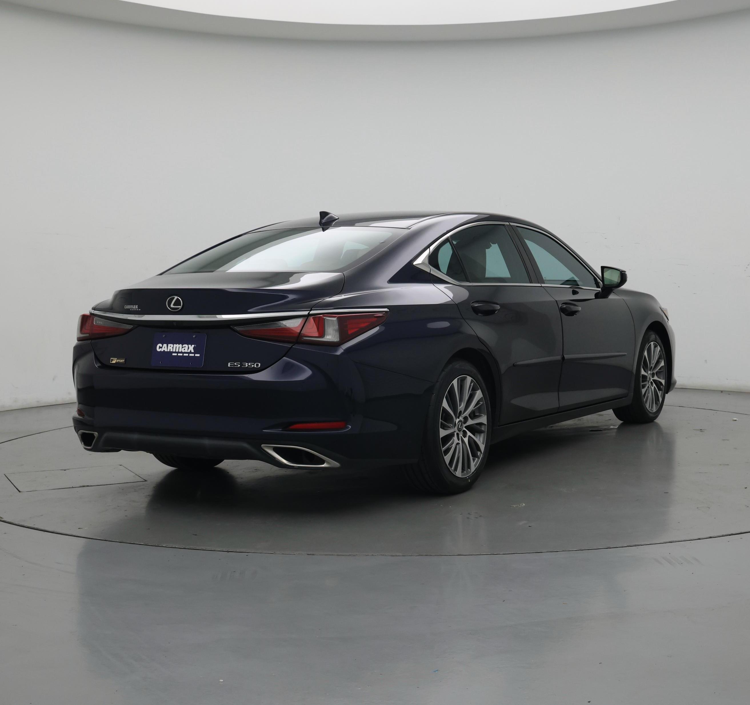 Thumbnail: 2019 Lexus ES - 8