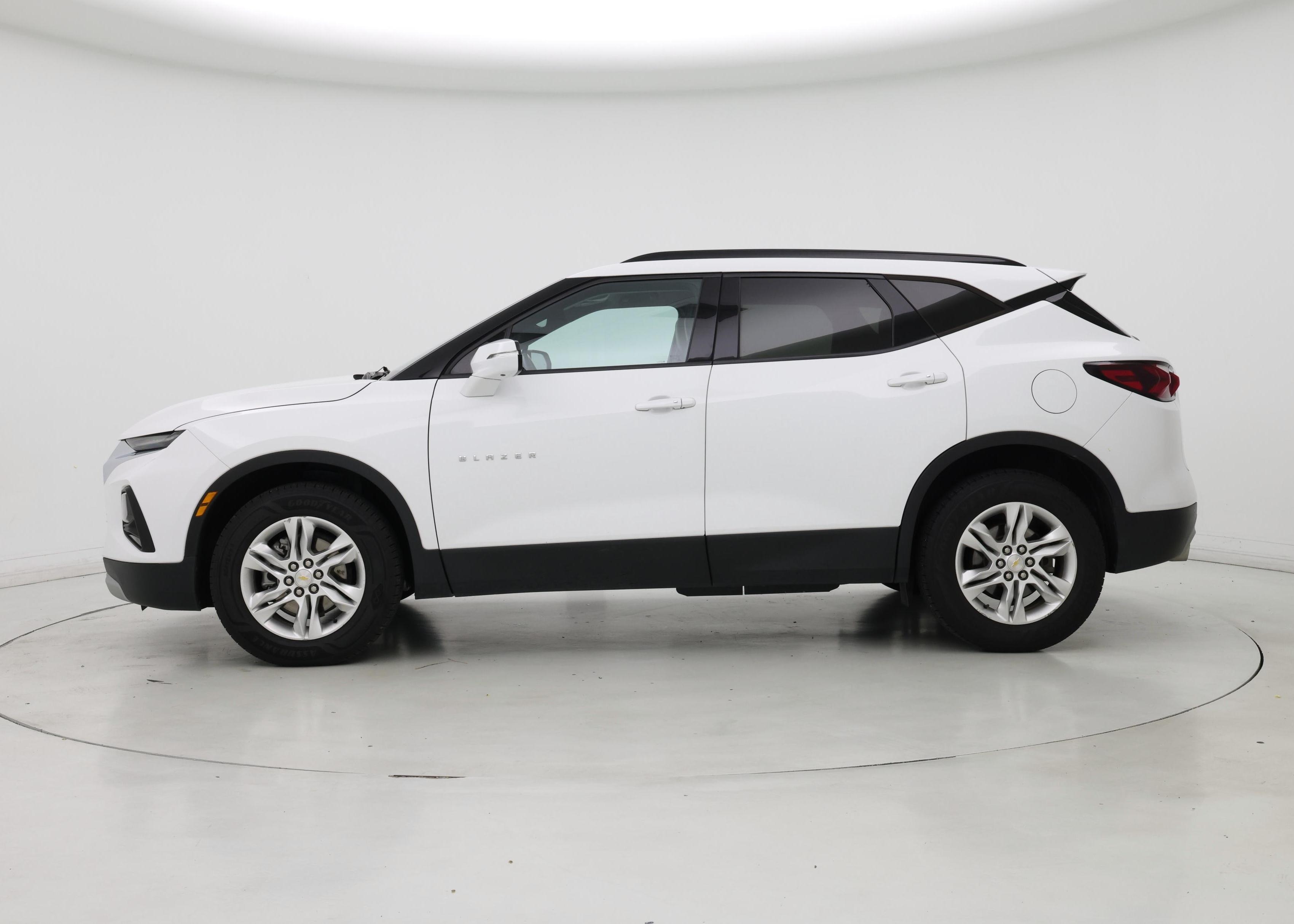 Thumbnail: 2021 Chevrolet Blazer - 3