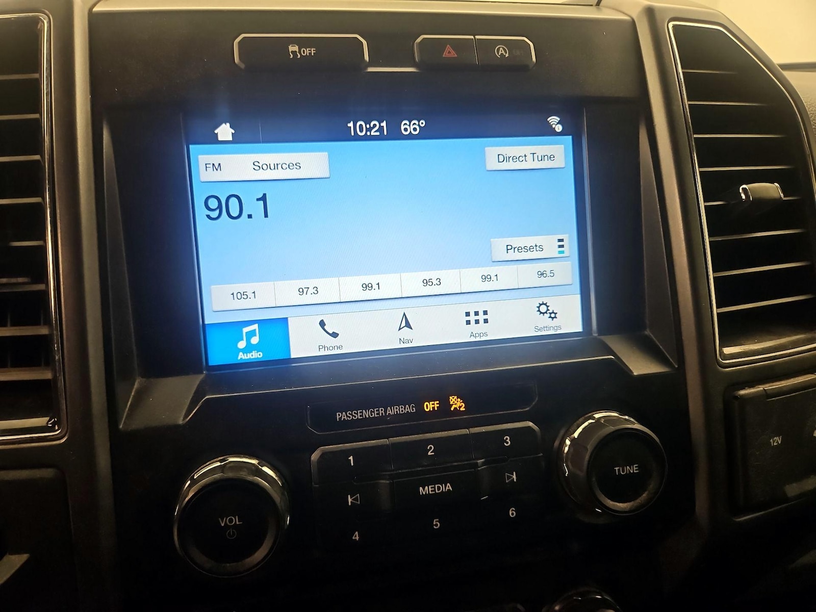 2017 Ford F-150 XLT - Photo 17