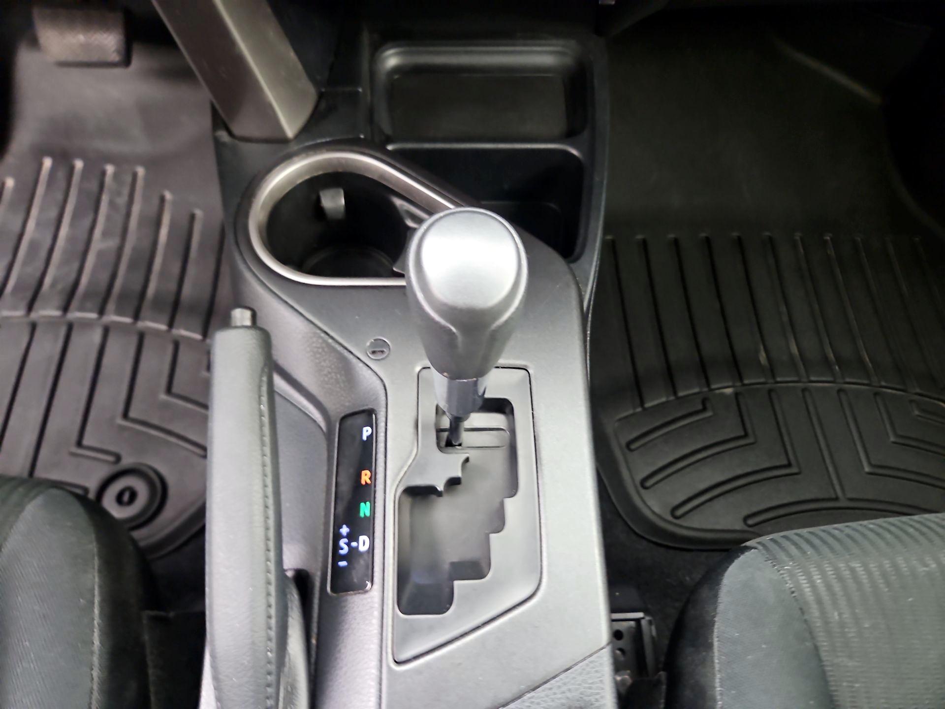 Thumbnail: 2018 Toyota RAV4 - 15