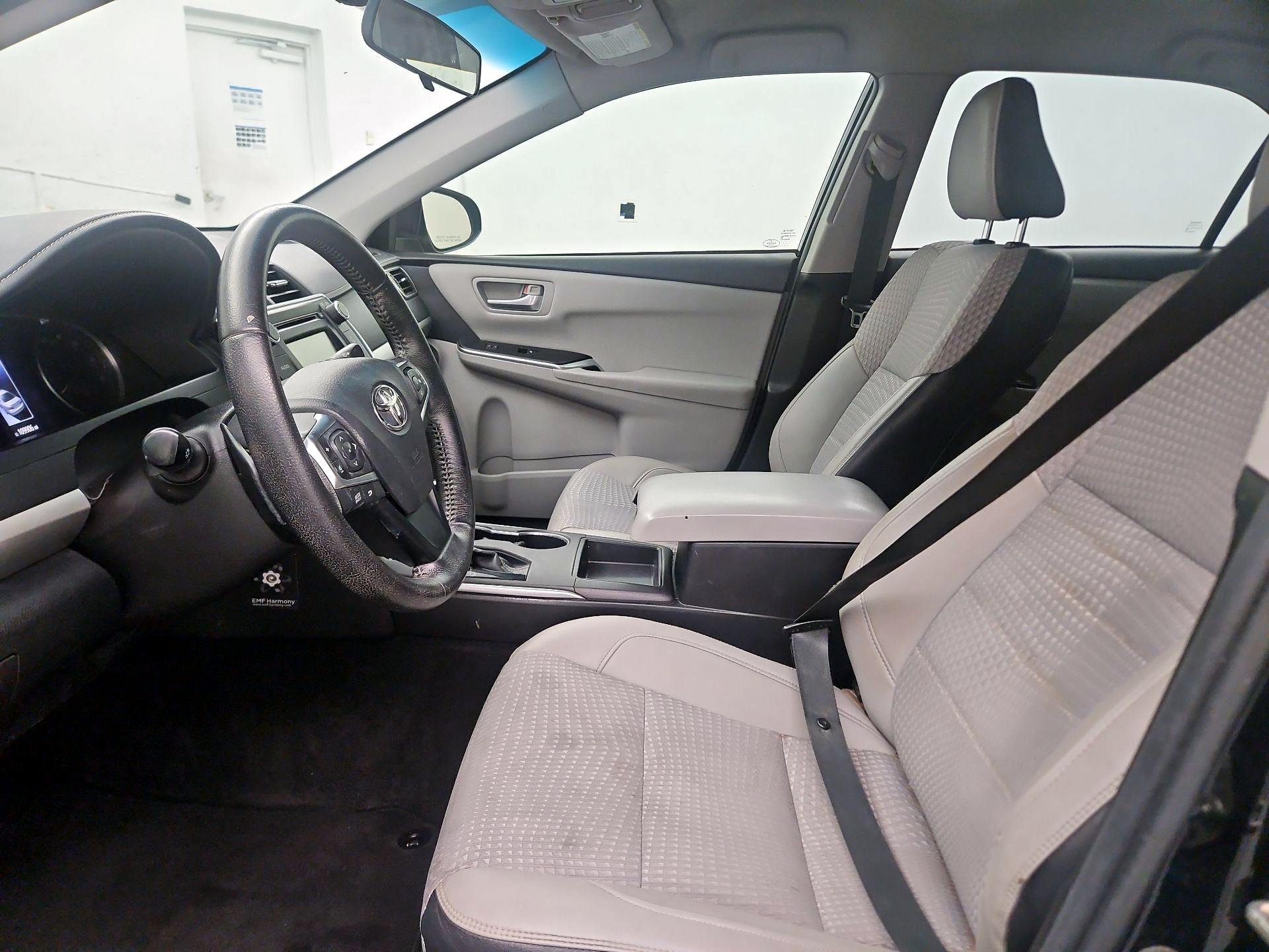 Thumbnail: 2015 Toyota Camry - 9