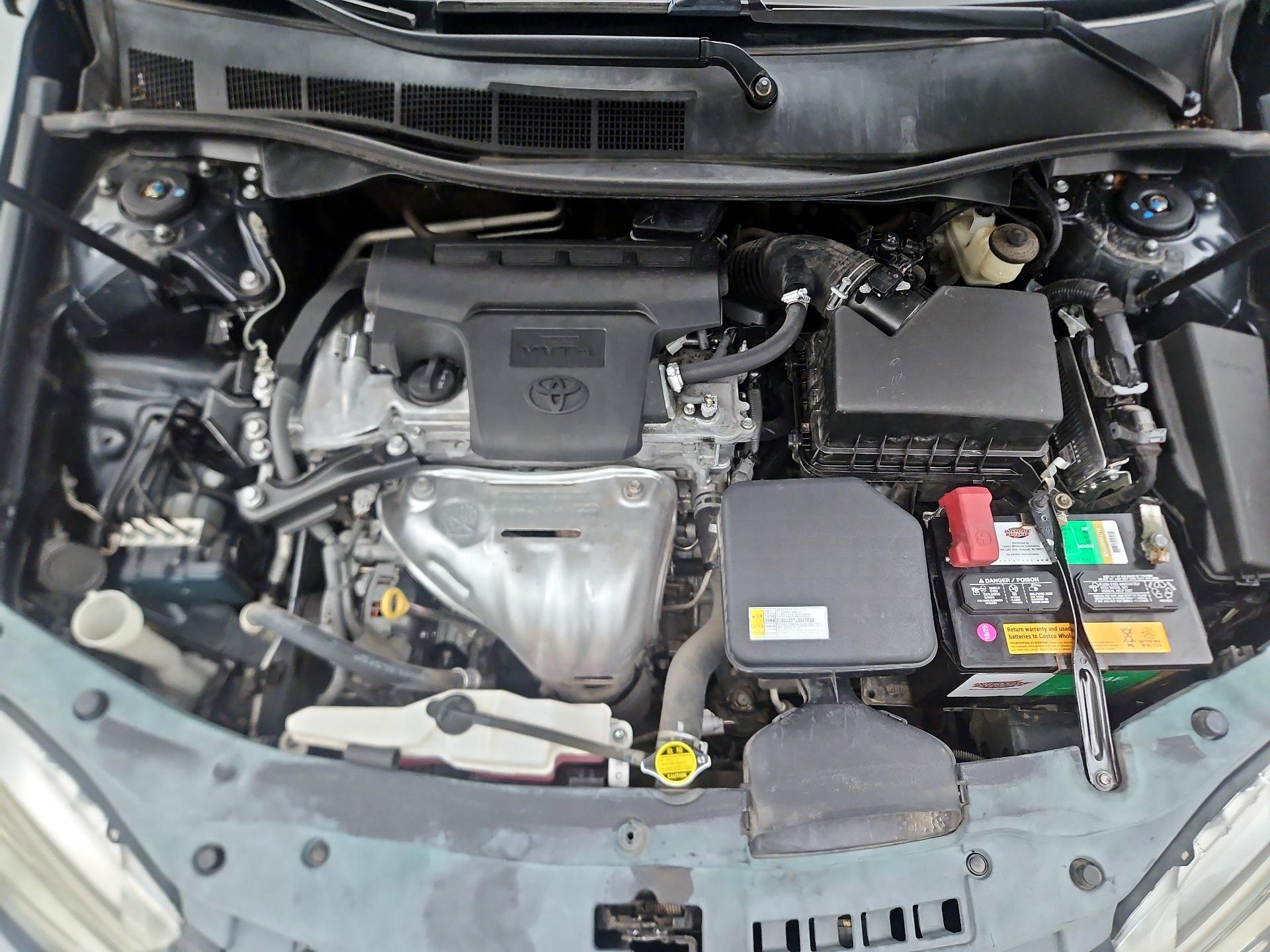 Thumbnail: 2015 Toyota Camry - 18