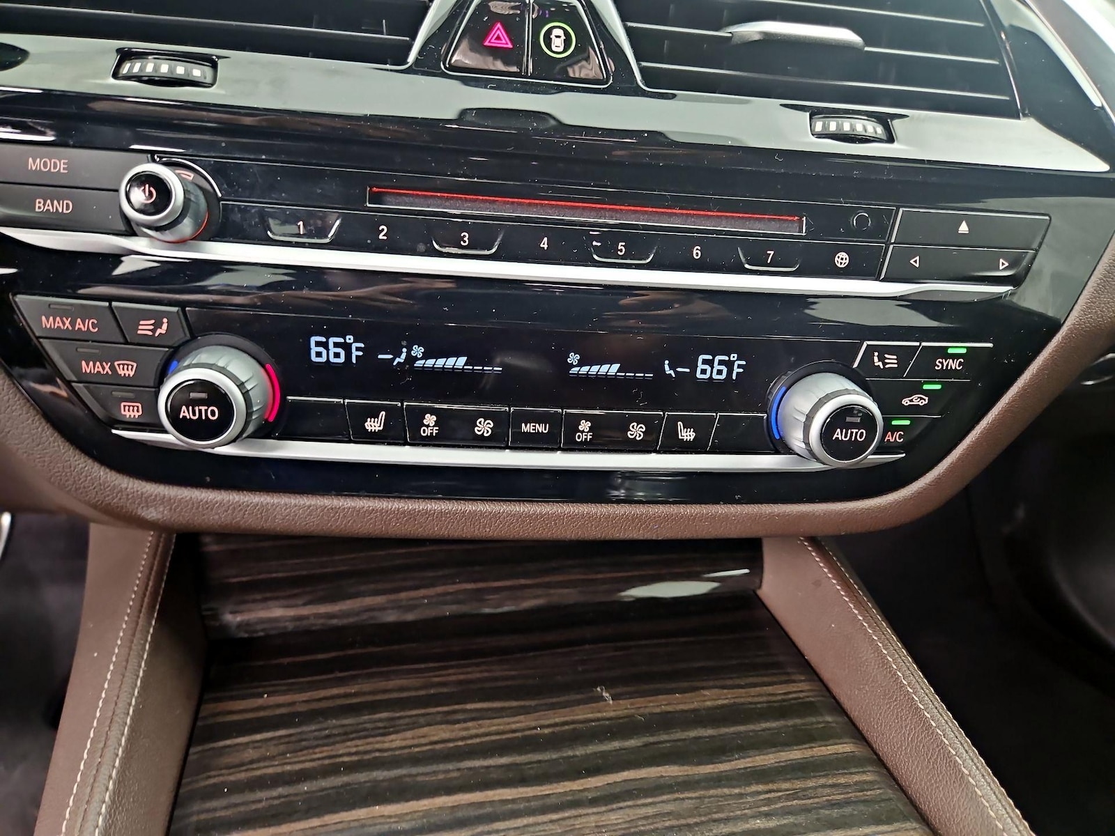2018 BMW 5 Series 540i - Photo 18