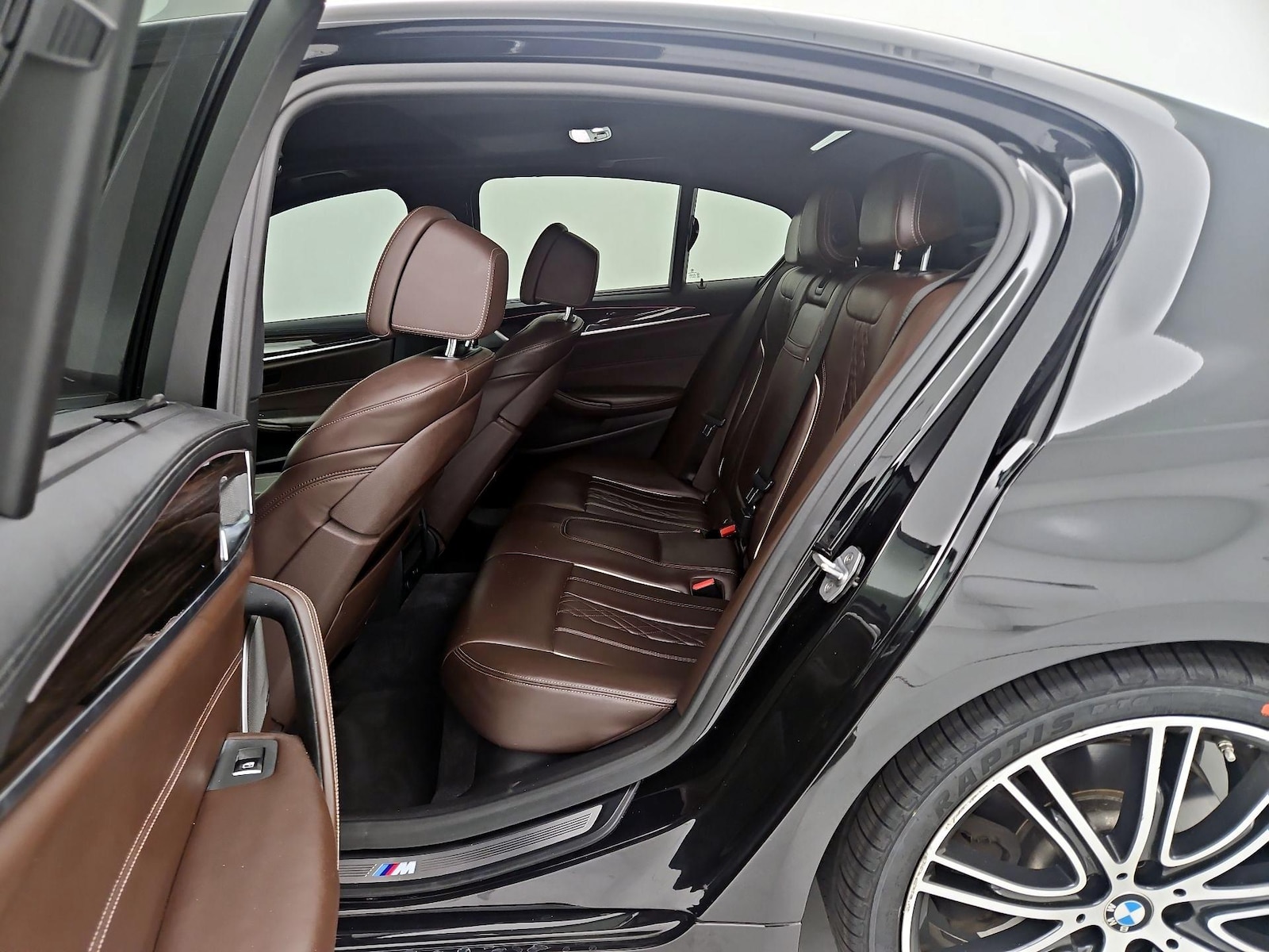 2018 BMW 5 Series 540i - Photo 22