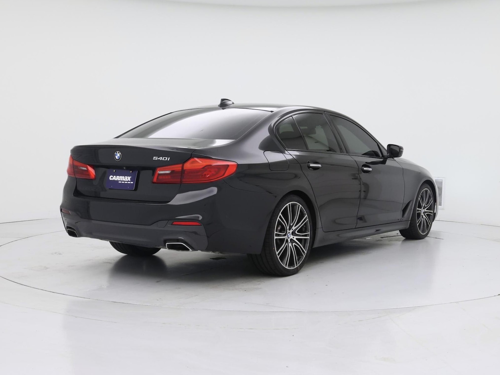 2018 BMW 5 Series 540i - Photo 9
