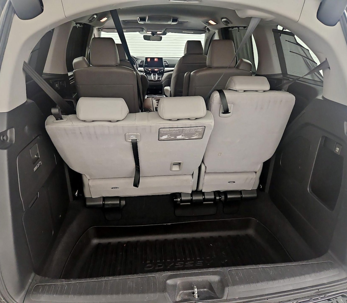 Trunk/Cargo (Seats Up)