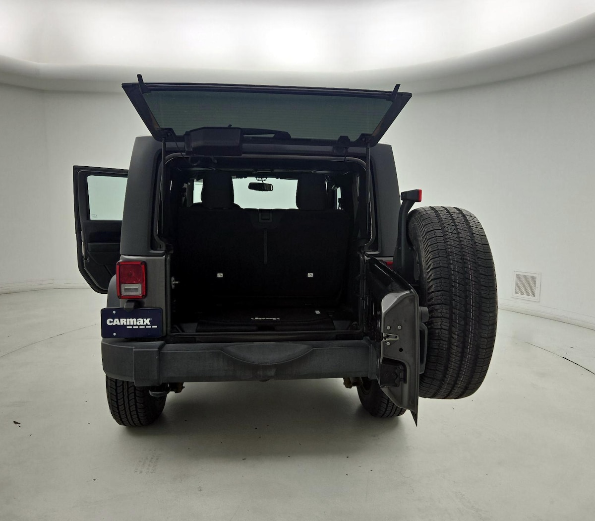 Trunk/Cargo (Seats Up)