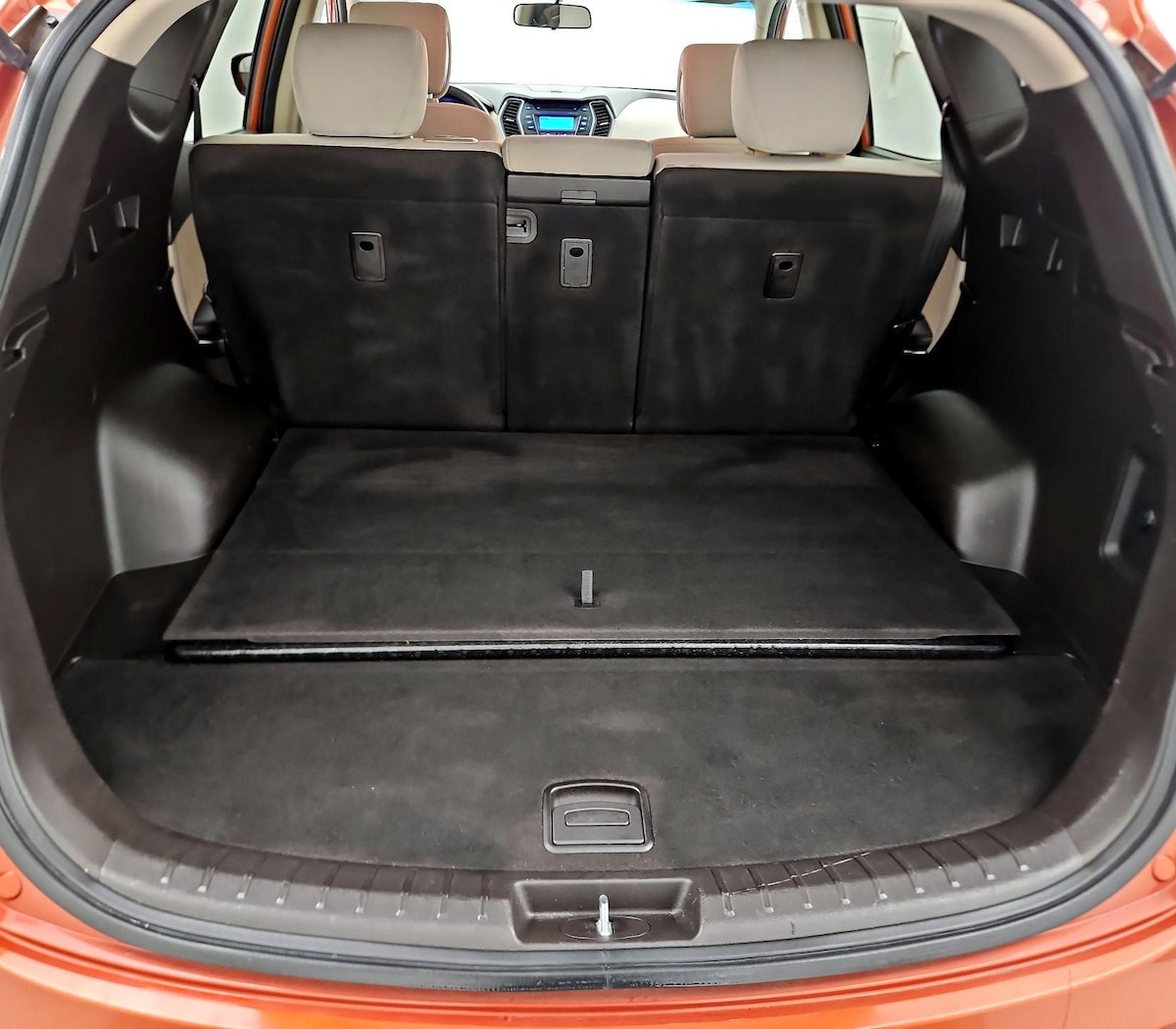 Trunk/Cargo (Seats Up)