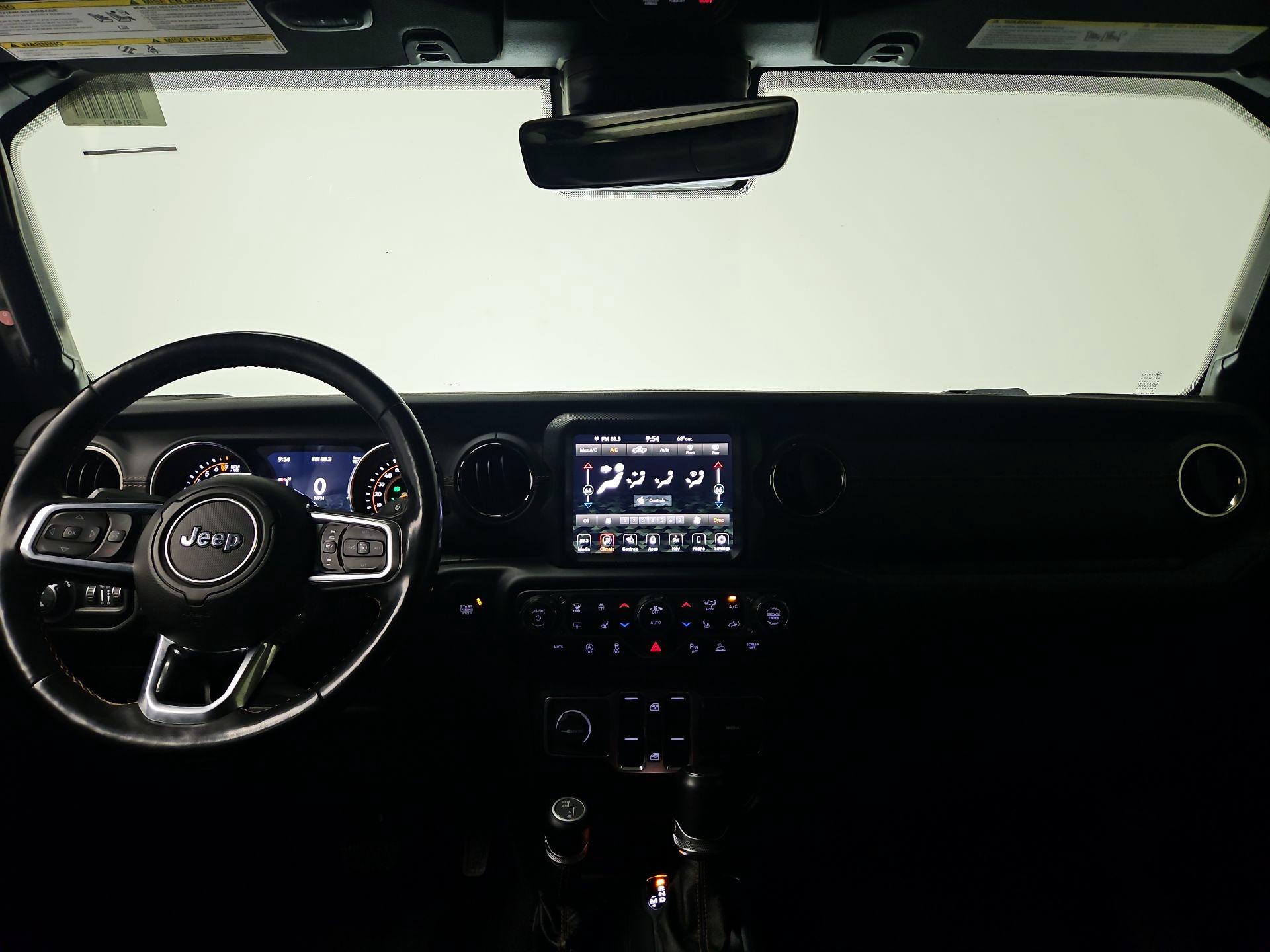 Thumbnail: 2021 Jeep Gladiator - 9