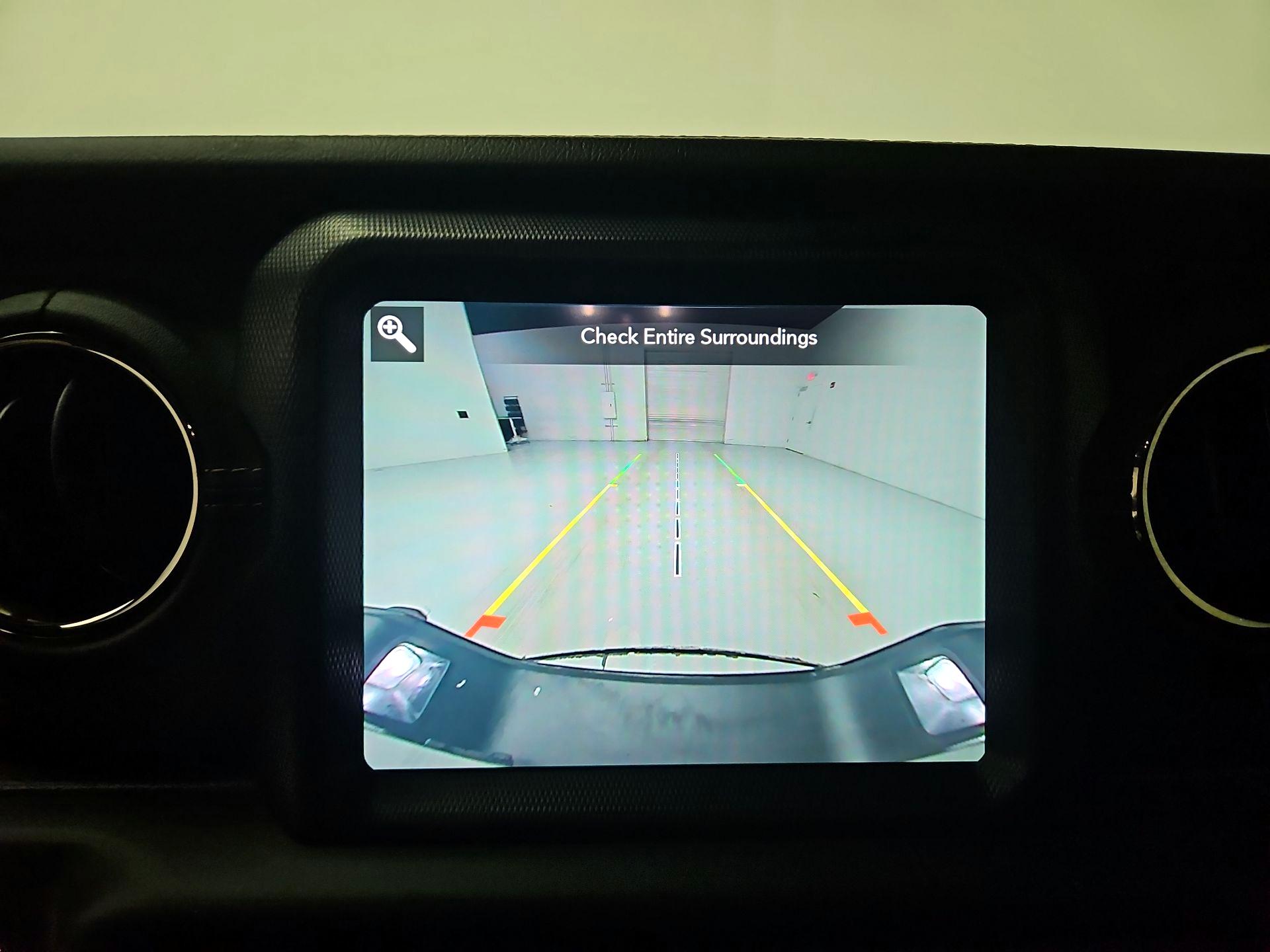 Thumbnail: 2021 Jeep Gladiator - 15