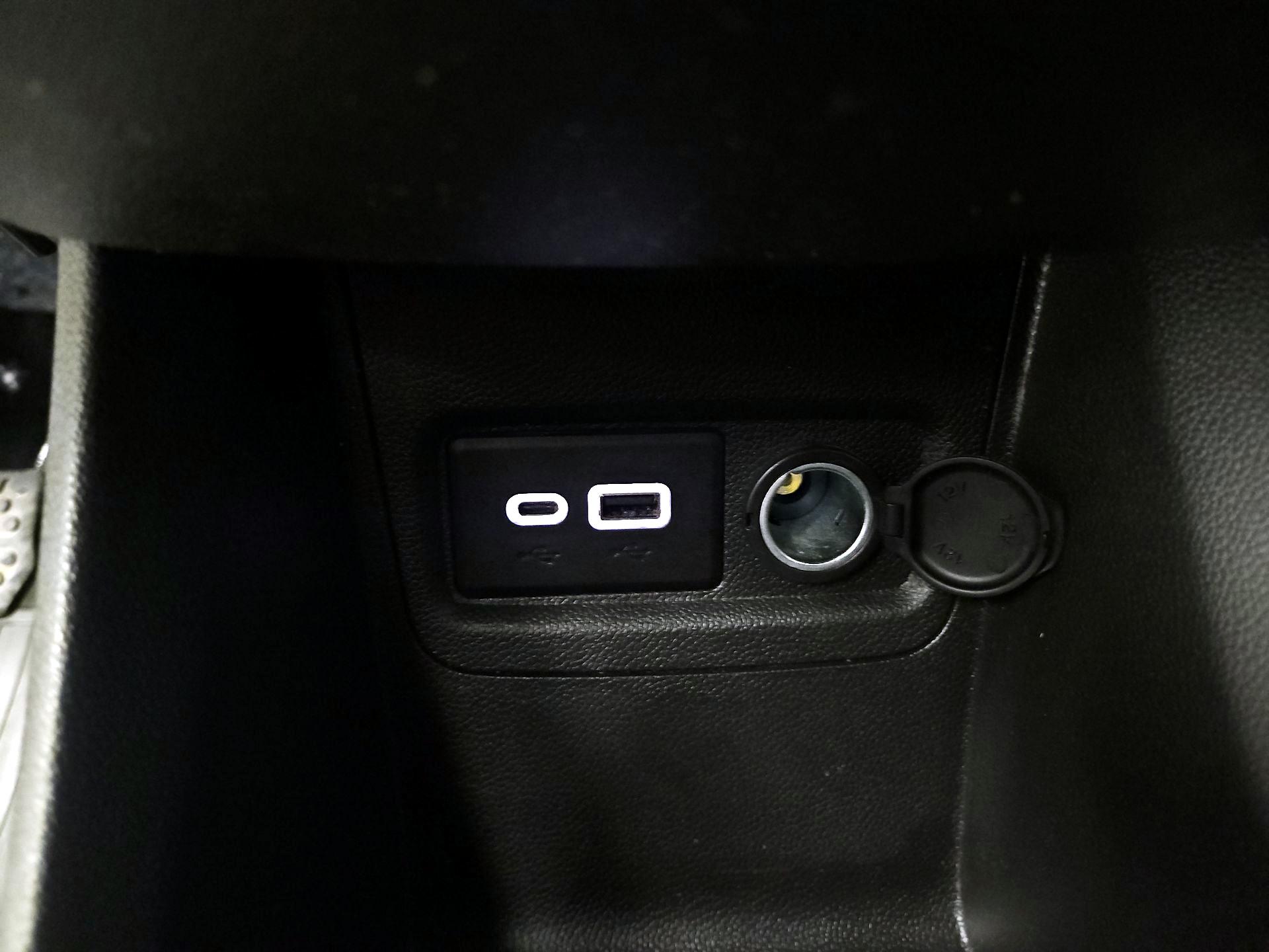 Thumbnail: 2020 Chevrolet Spark - 18