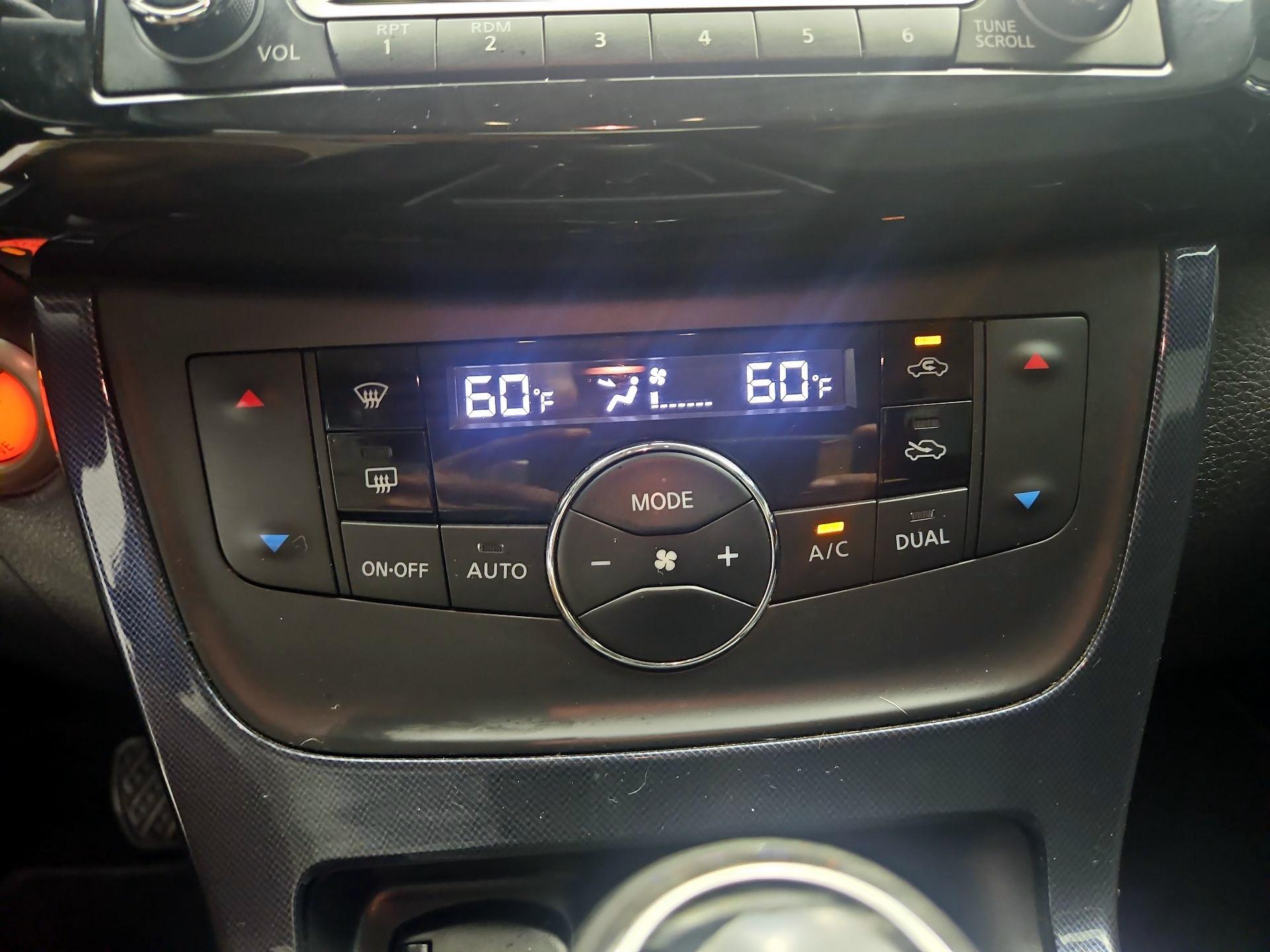 Thumbnail: 2018 Nissan Sentra - 14