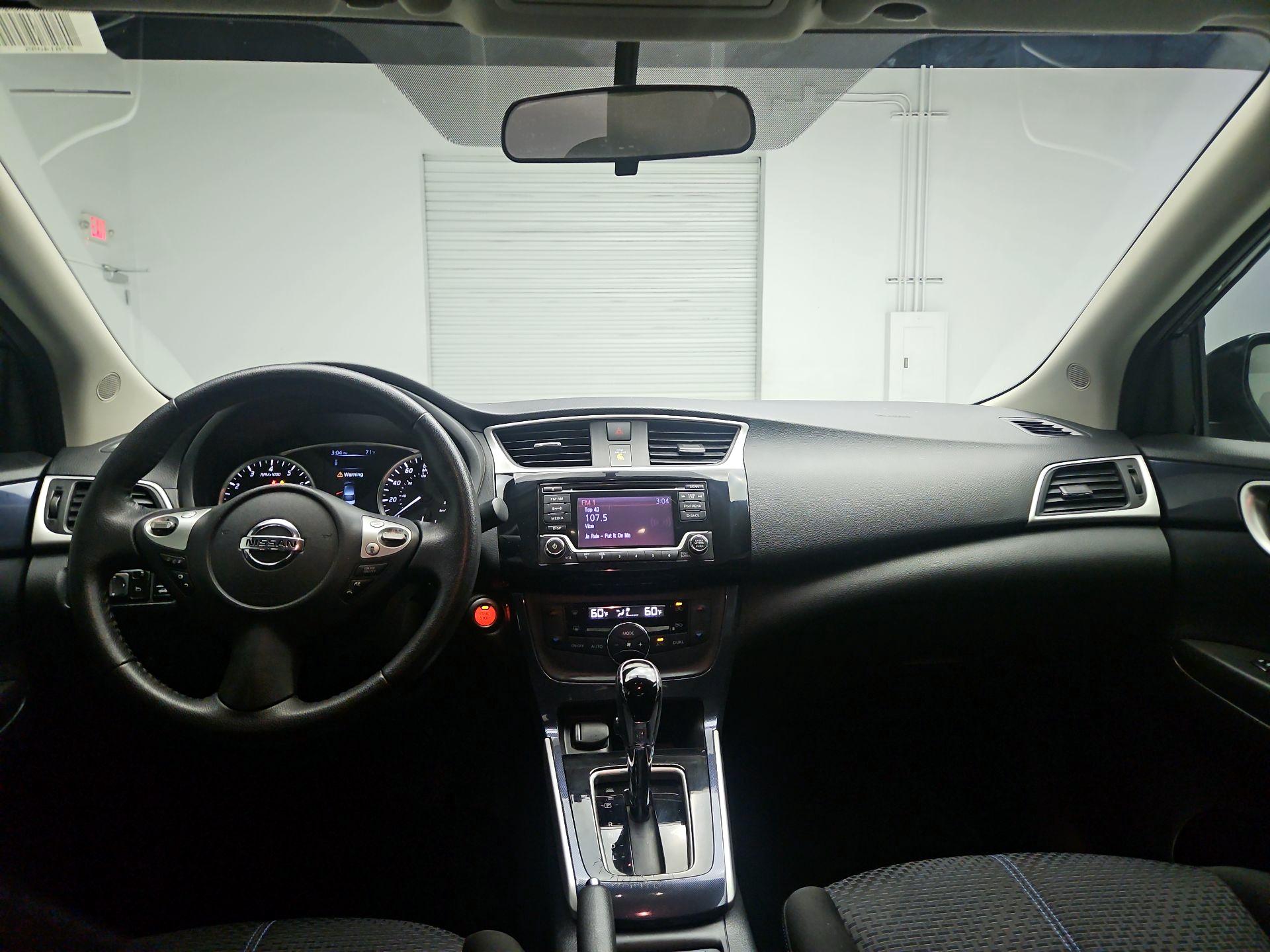 Thumbnail: 2018 Nissan Sentra - 8