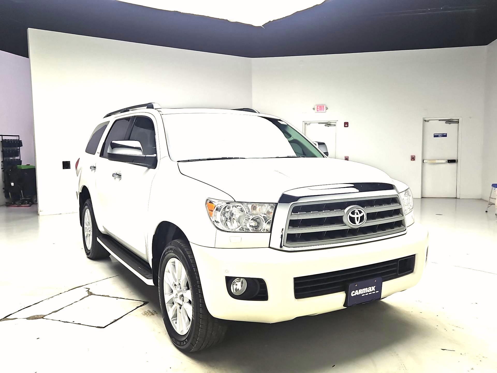 Thumbnail: 2016 Toyota Sequoia - 1