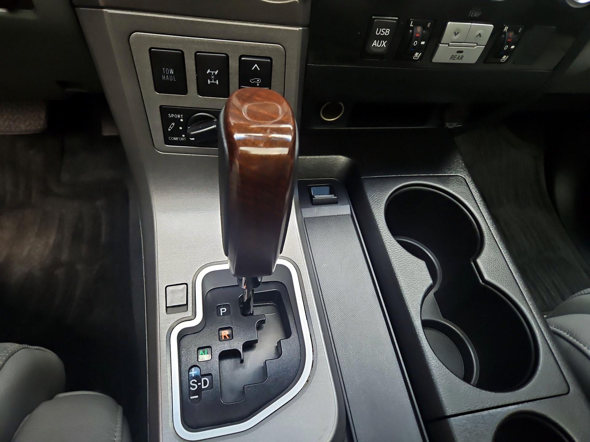 Thumbnail: 2016 Toyota Sequoia - 15