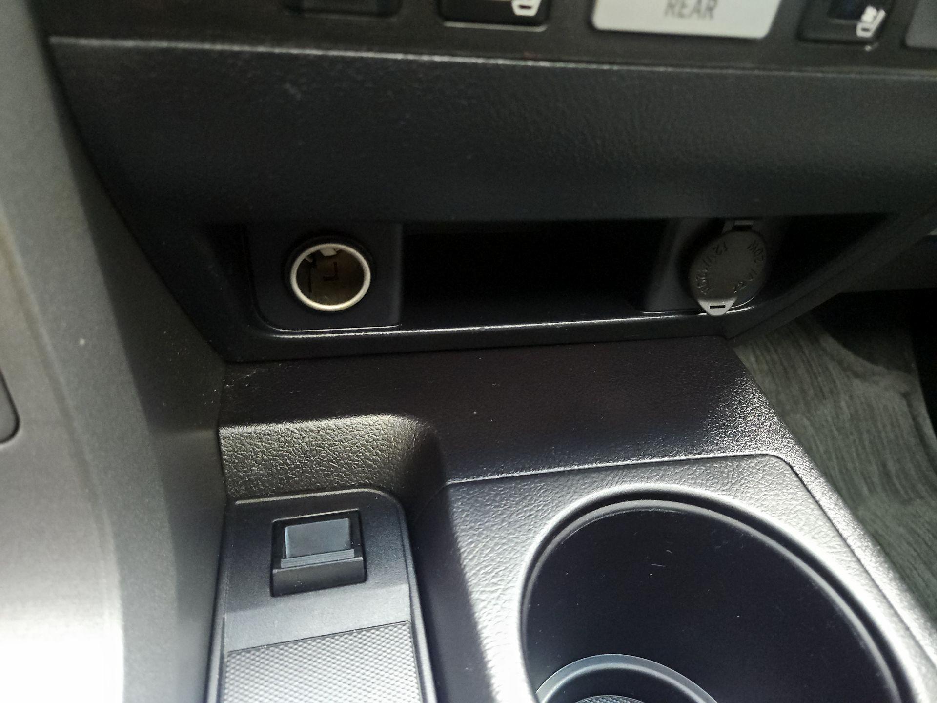 Thumbnail: 2016 Toyota Sequoia - 16