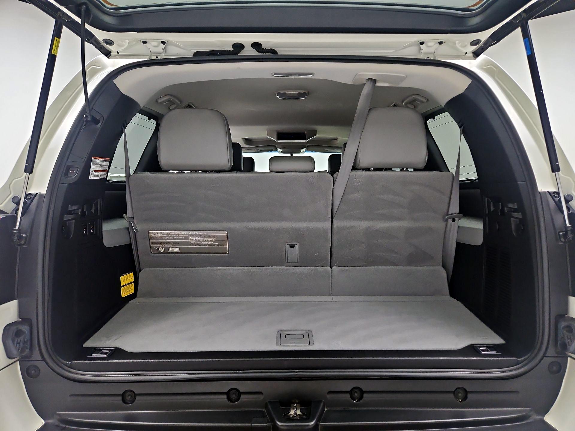 Thumbnail: 2016 Toyota Sequoia - 20