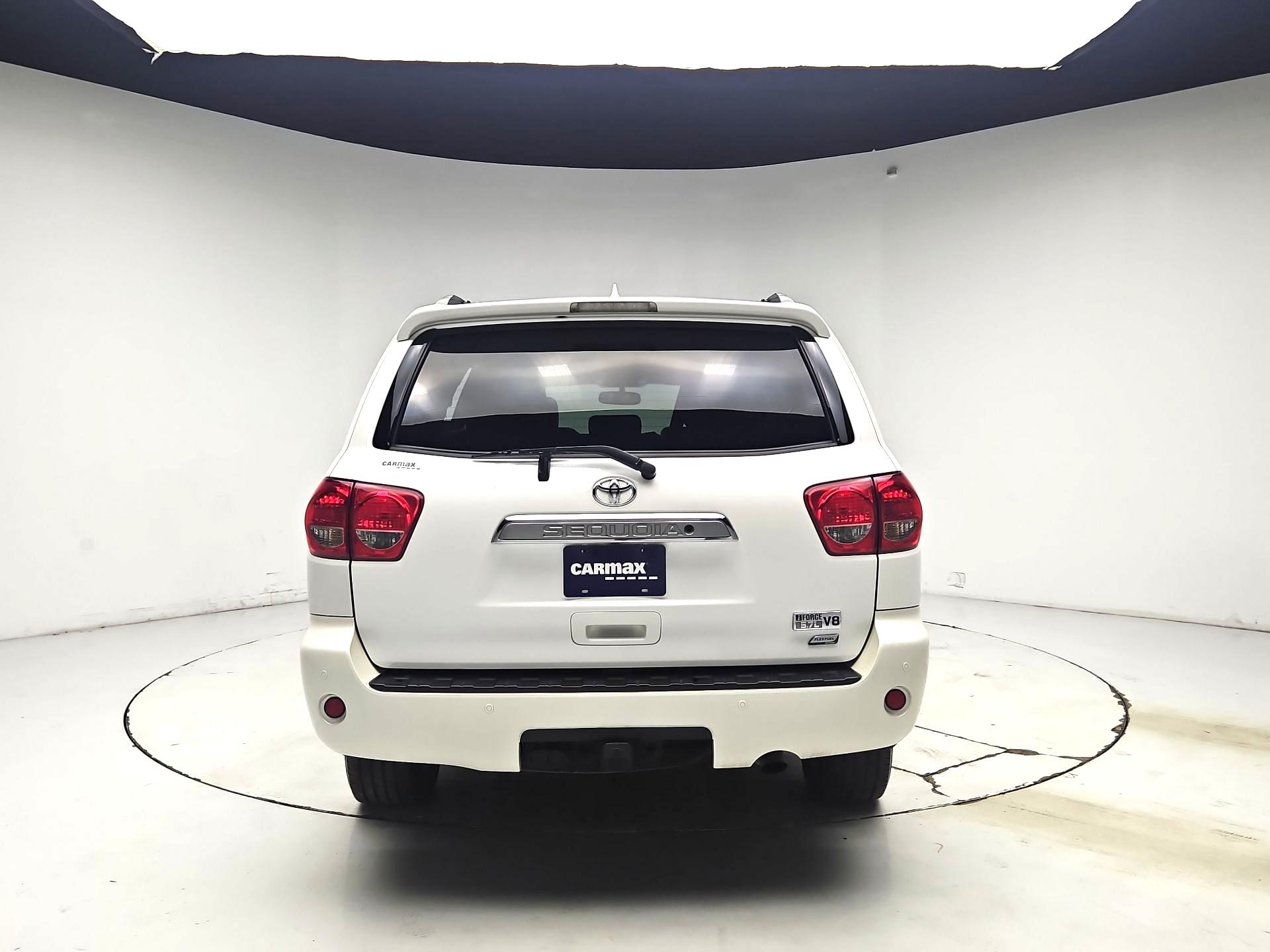 Thumbnail: 2016 Toyota Sequoia - 6