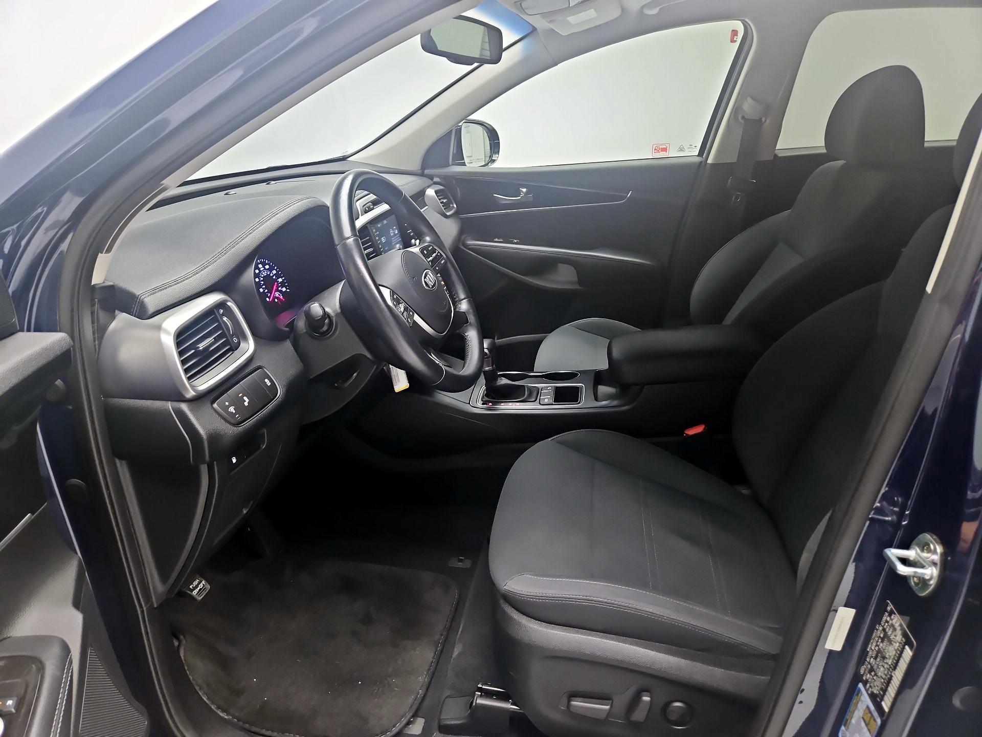 Thumbnail: 2019 Kia Sorento - 11