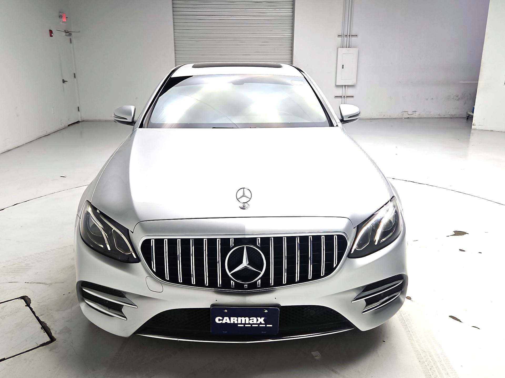 Thumbnail: 2017 Mercedes-Benz E-Class - 2