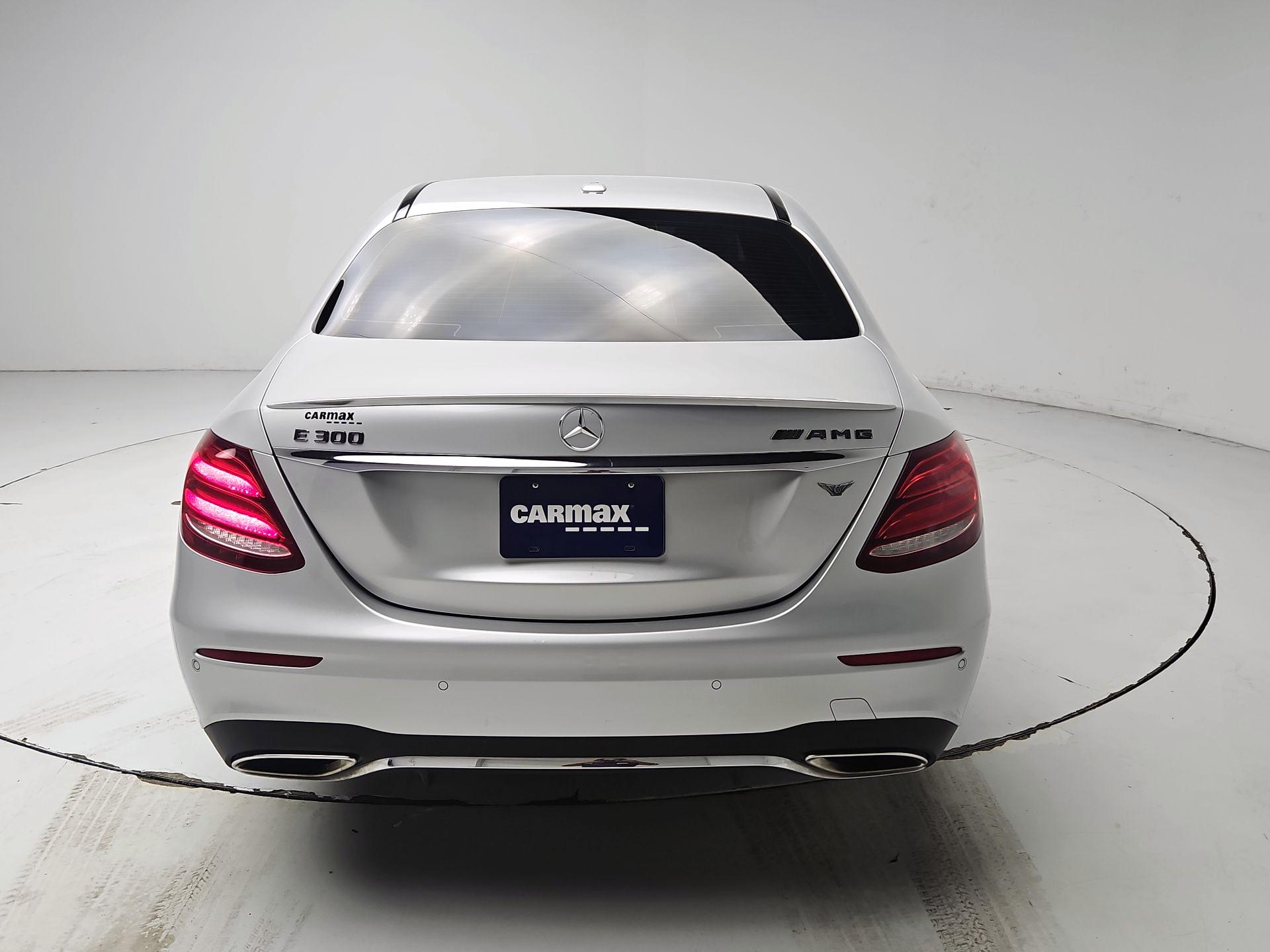 Thumbnail: 2017 Mercedes-Benz E-Class - 6