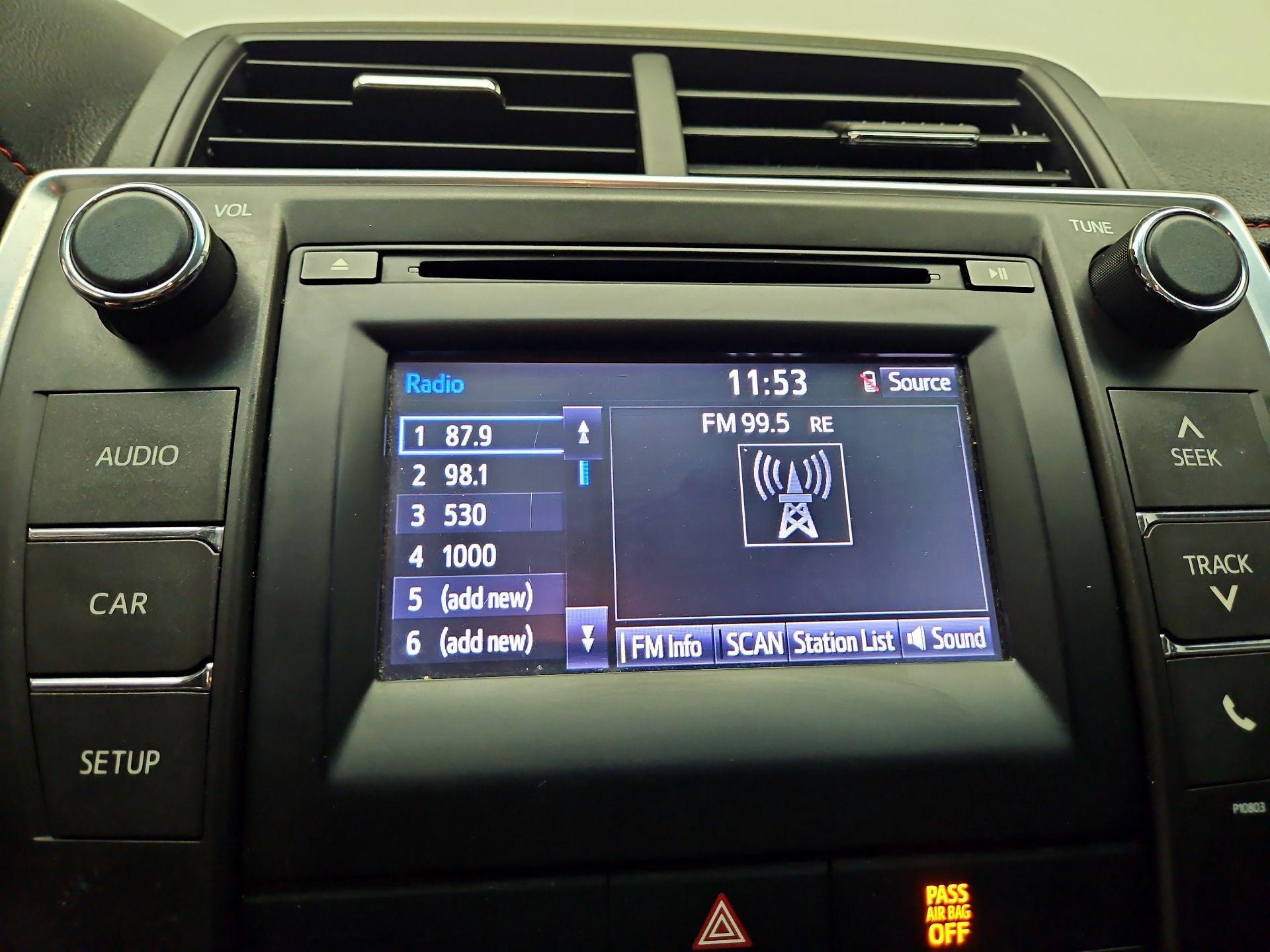 Thumbnail: 2015 Toyota Camry - 15