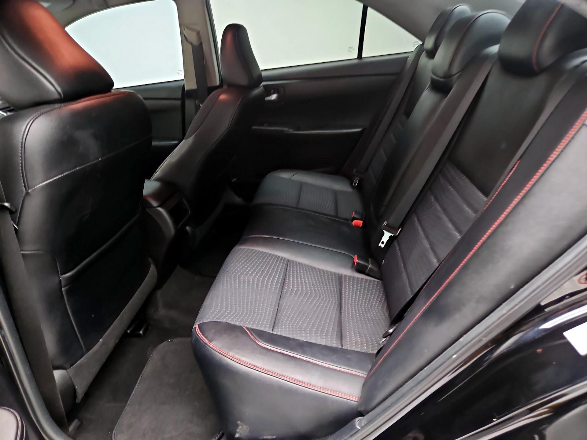 Thumbnail: 2015 Toyota Camry - 19