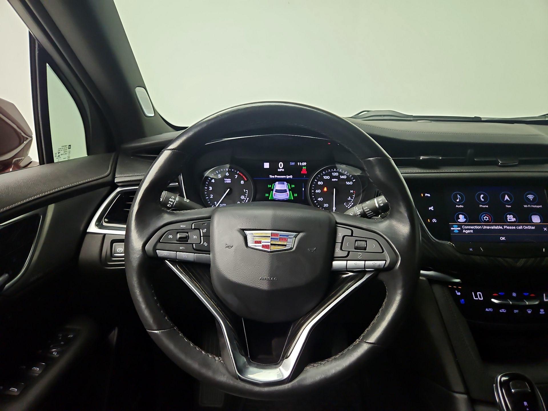 Thumbnail: 2022 Cadillac XT6 - 10