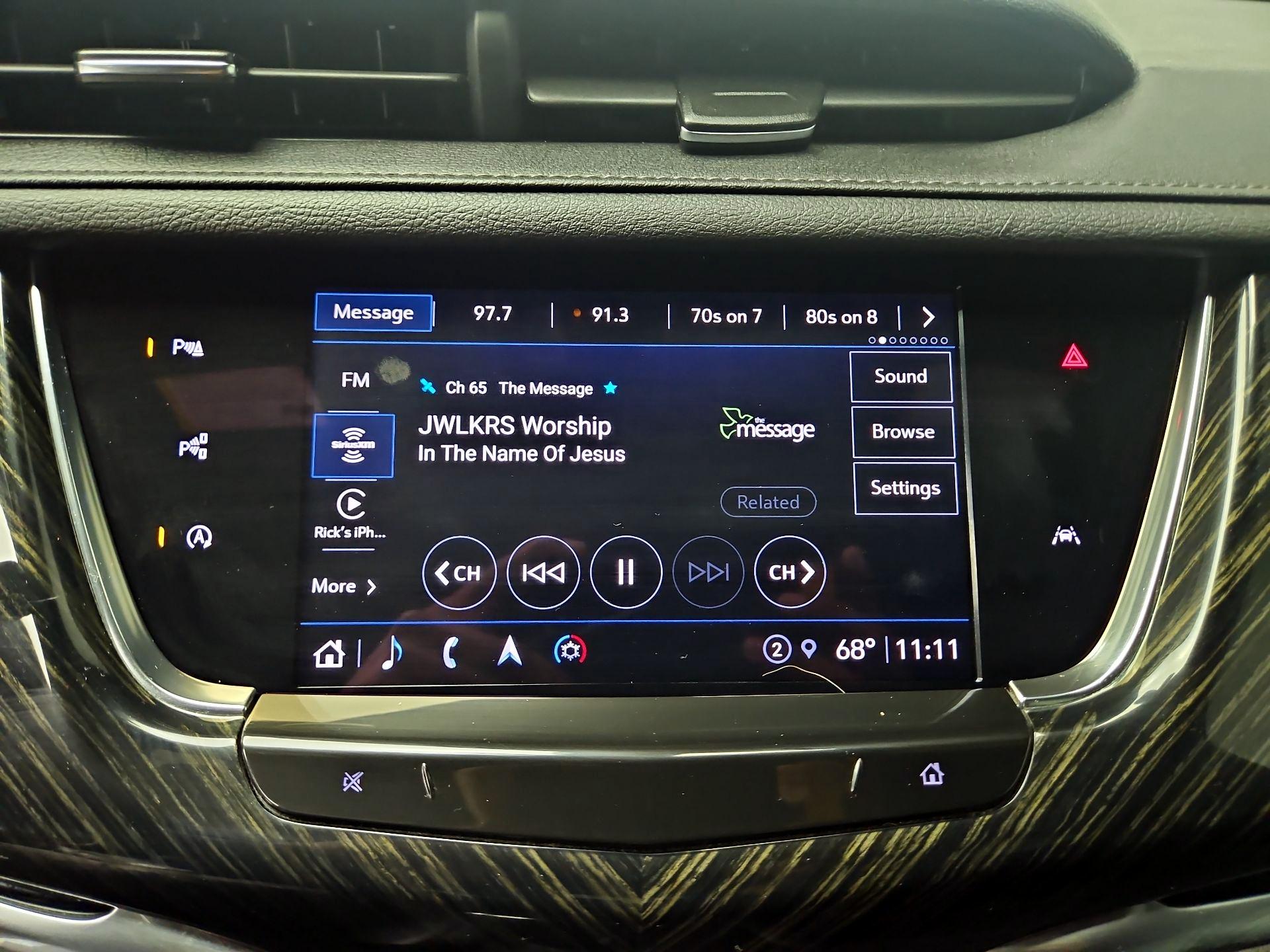 Thumbnail: 2022 Cadillac XT6 - 16