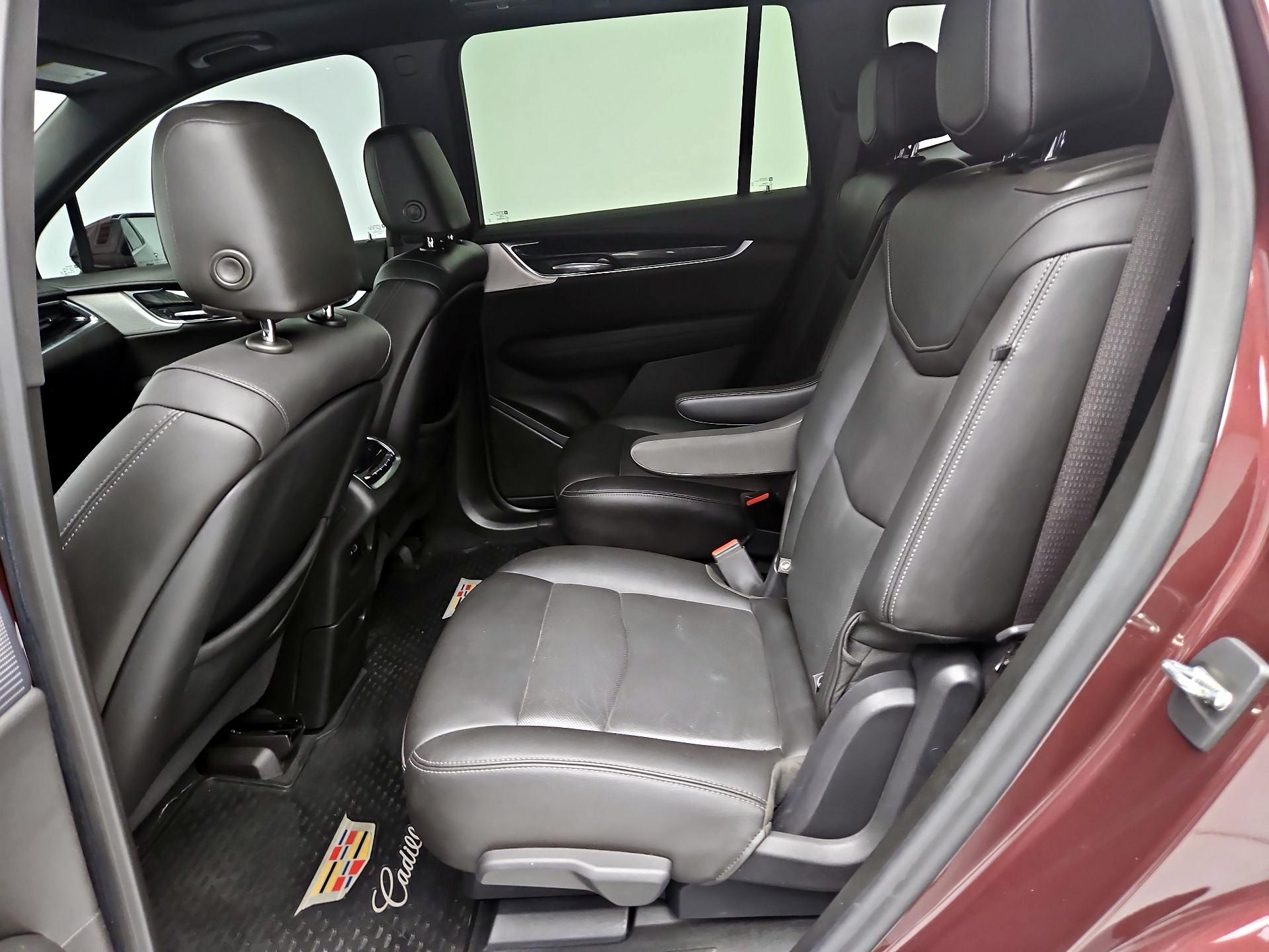 Thumbnail: 2022 Cadillac XT6 - 20