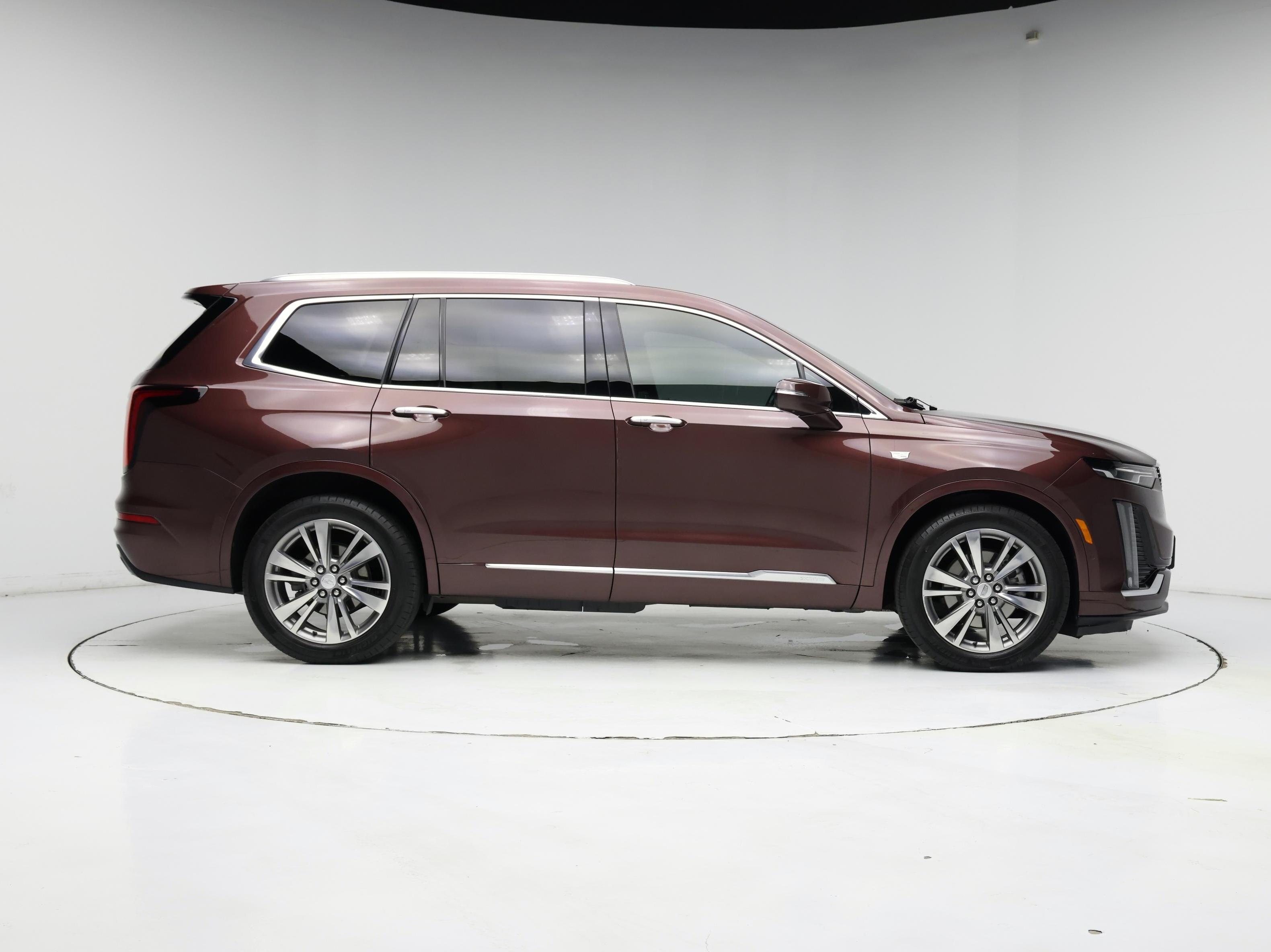 Thumbnail: 2022 Cadillac XT6 - 7