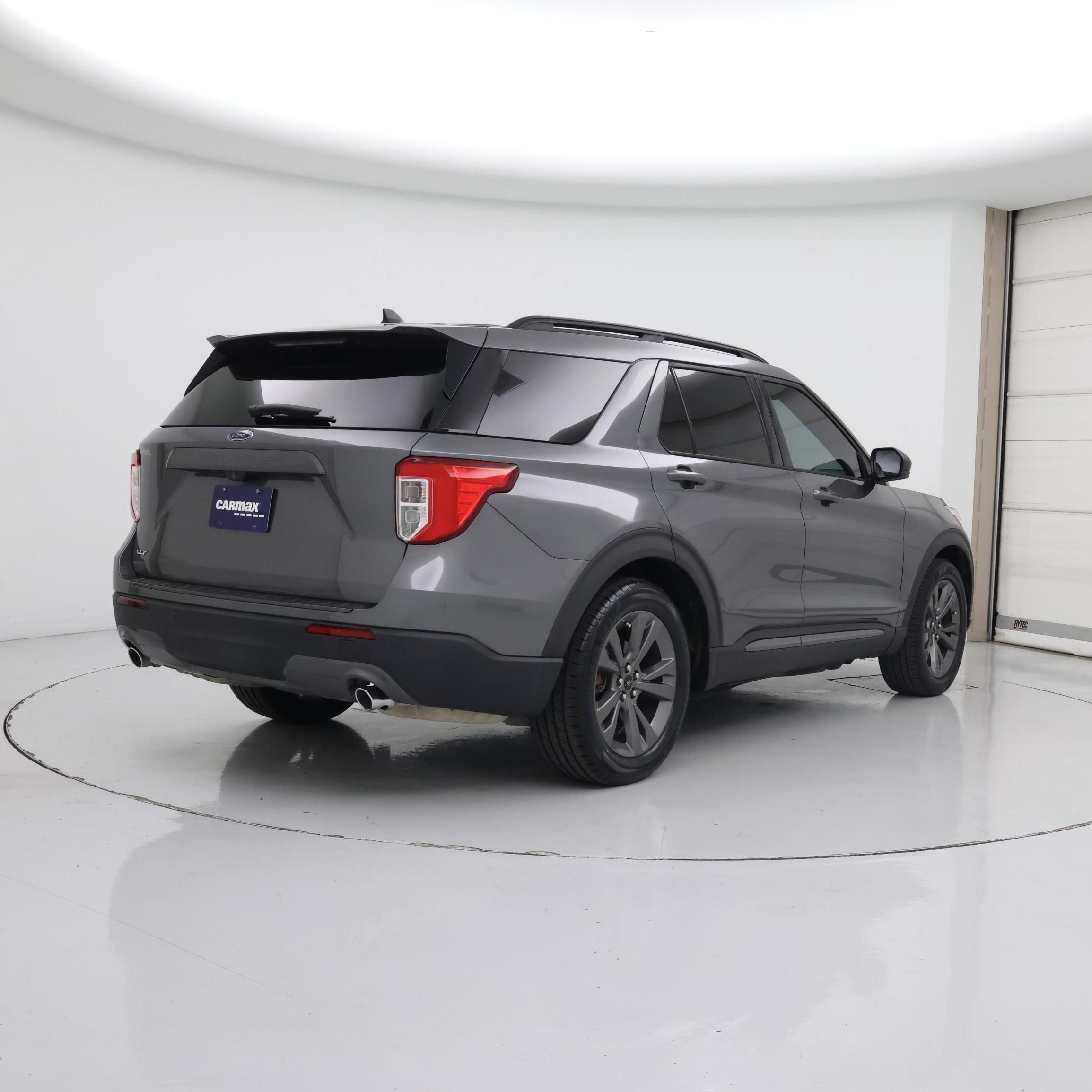Thumbnail: 2021 Ford Explorer - 8