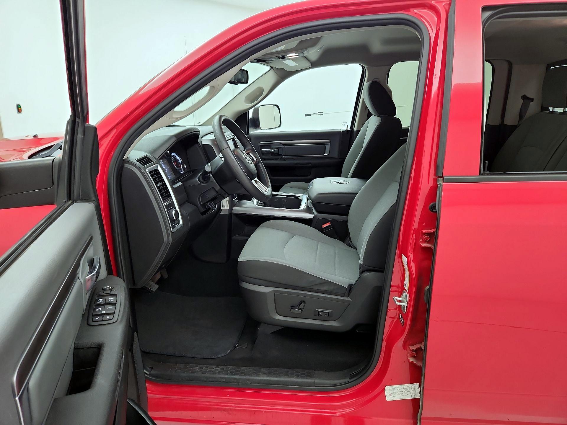 Thumbnail: 2023 RAM 1500 Classic - 11