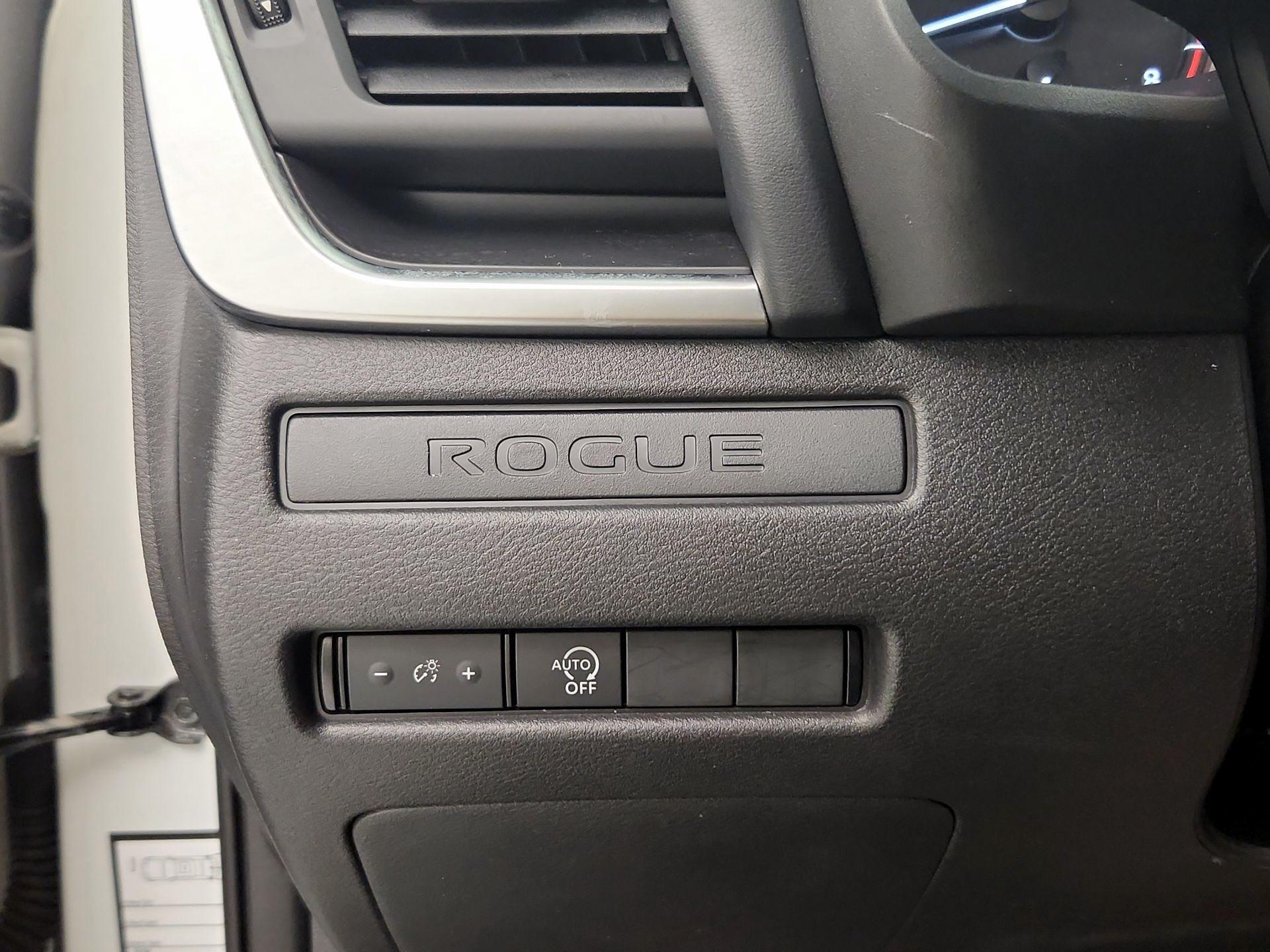 Thumbnail: 2023 Nissan Rogue - 13