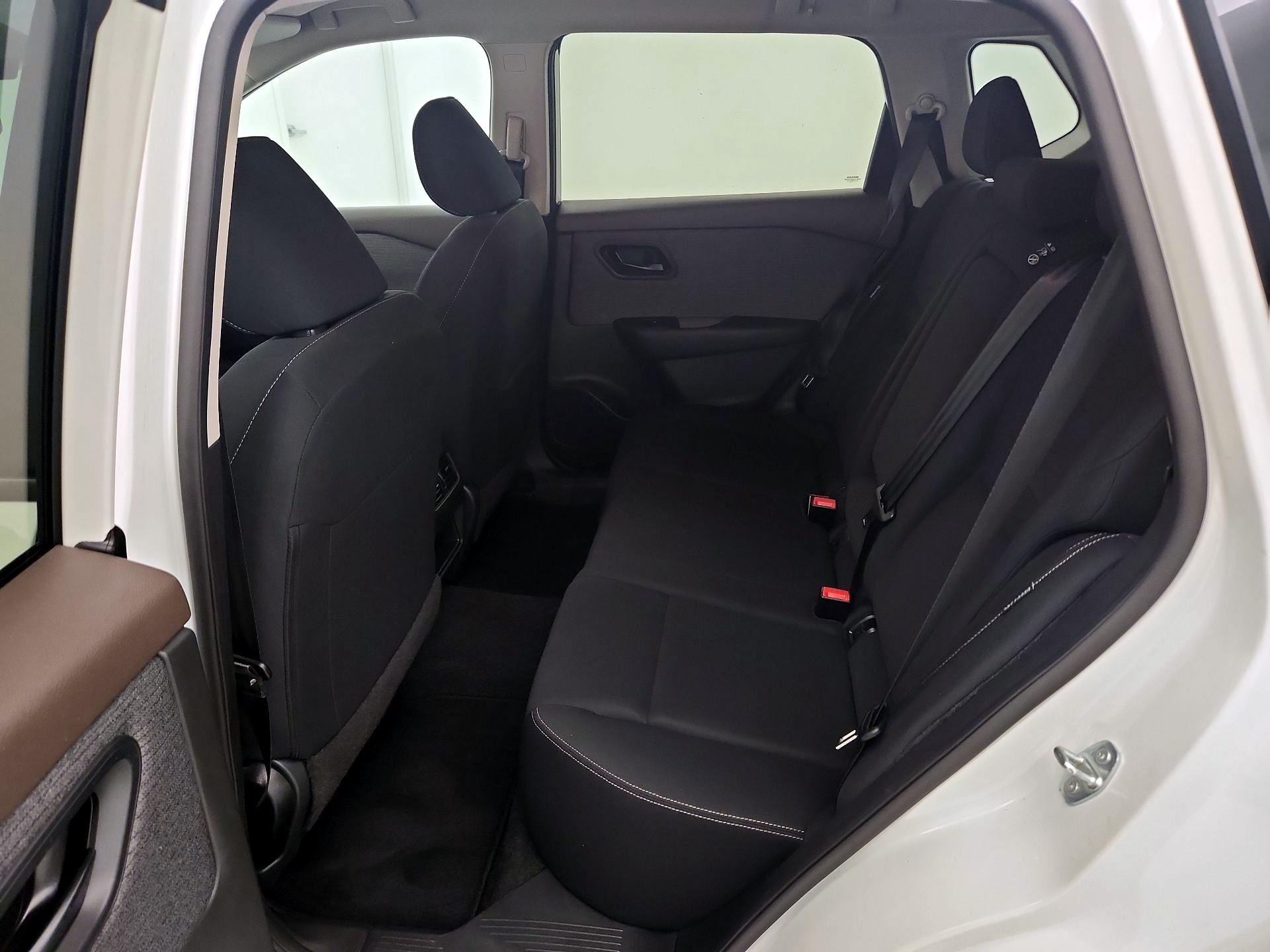 Thumbnail: 2023 Nissan Rogue - 19