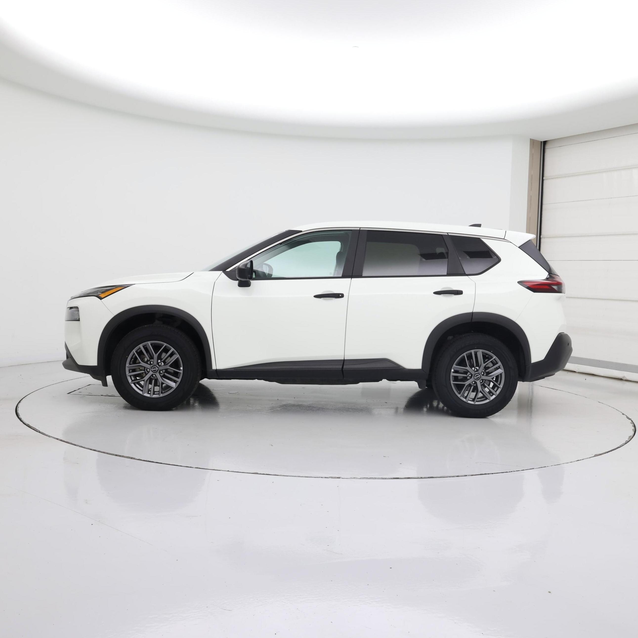 Thumbnail: 2023 Nissan Rogue - 3