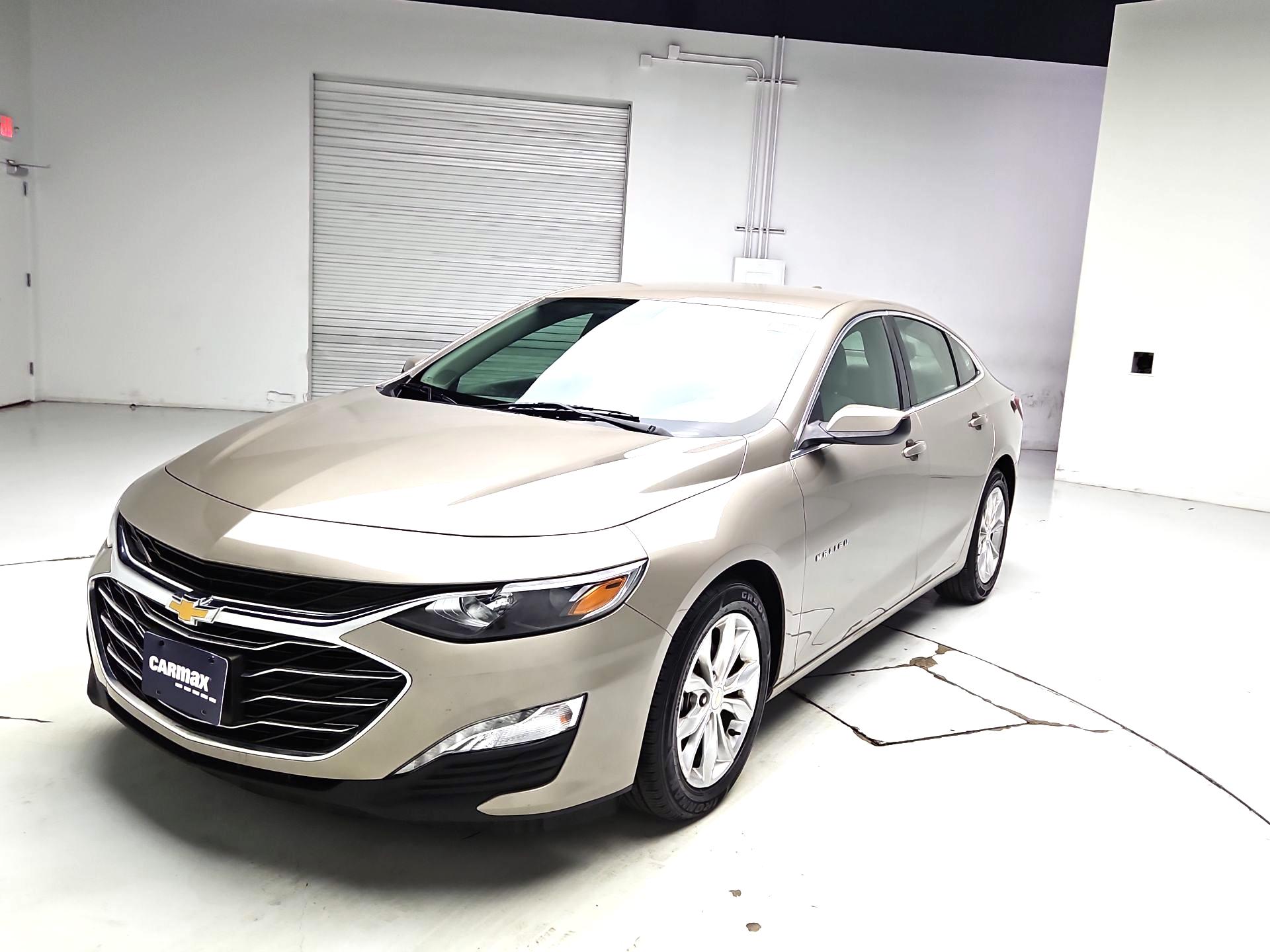 Thumbnail: 2022 Chevrolet Malibu - 3