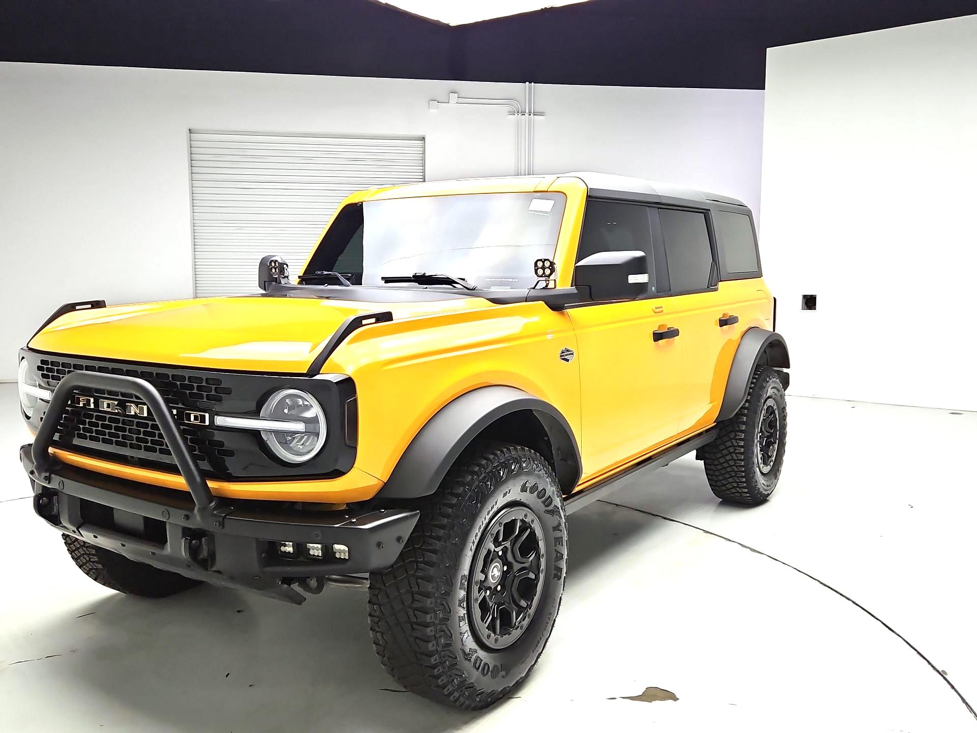 Thumbnail: 2022 Ford Bronco - 3