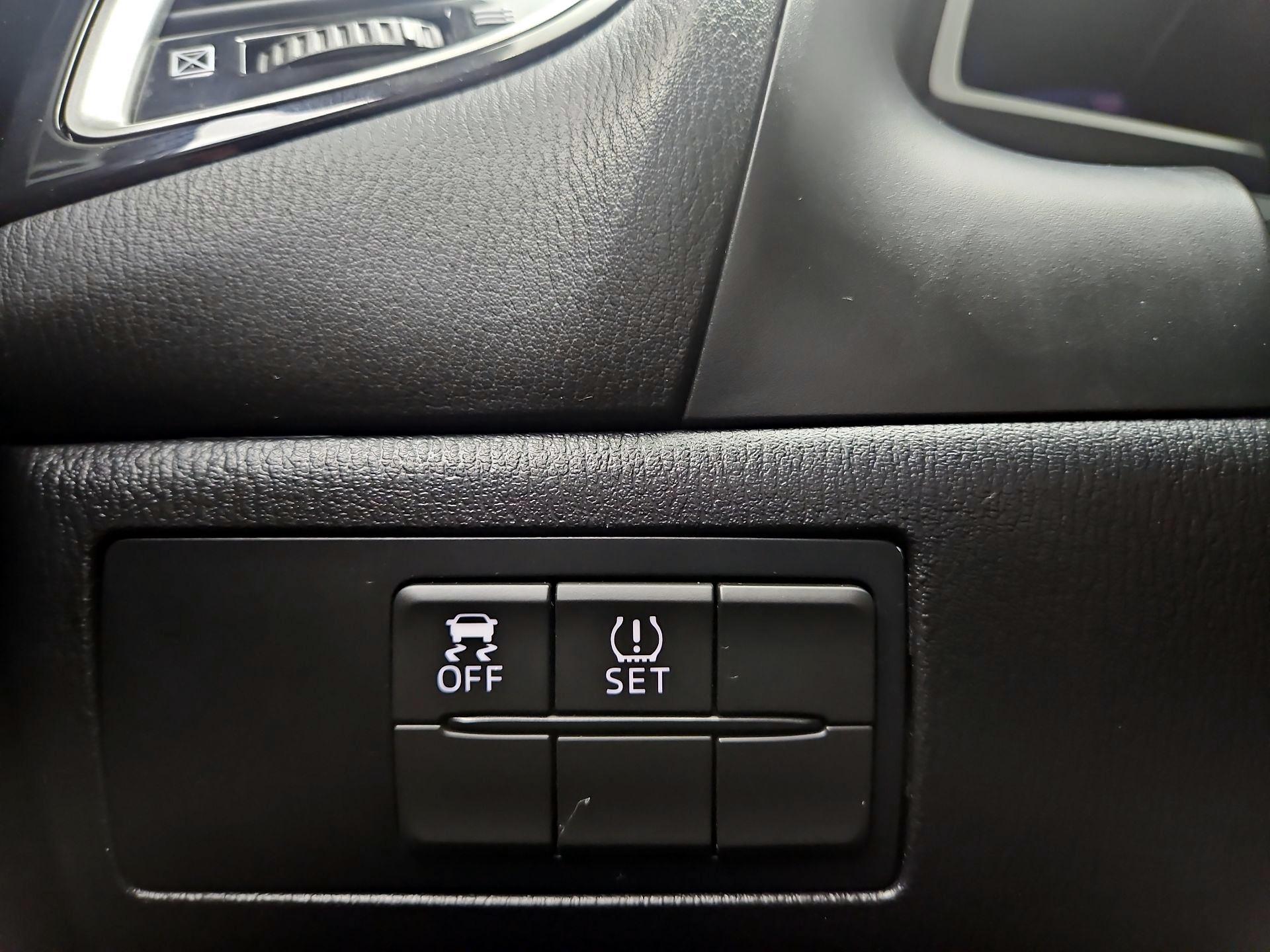 Thumbnail: 2016 Mazda Mazda3 - 11