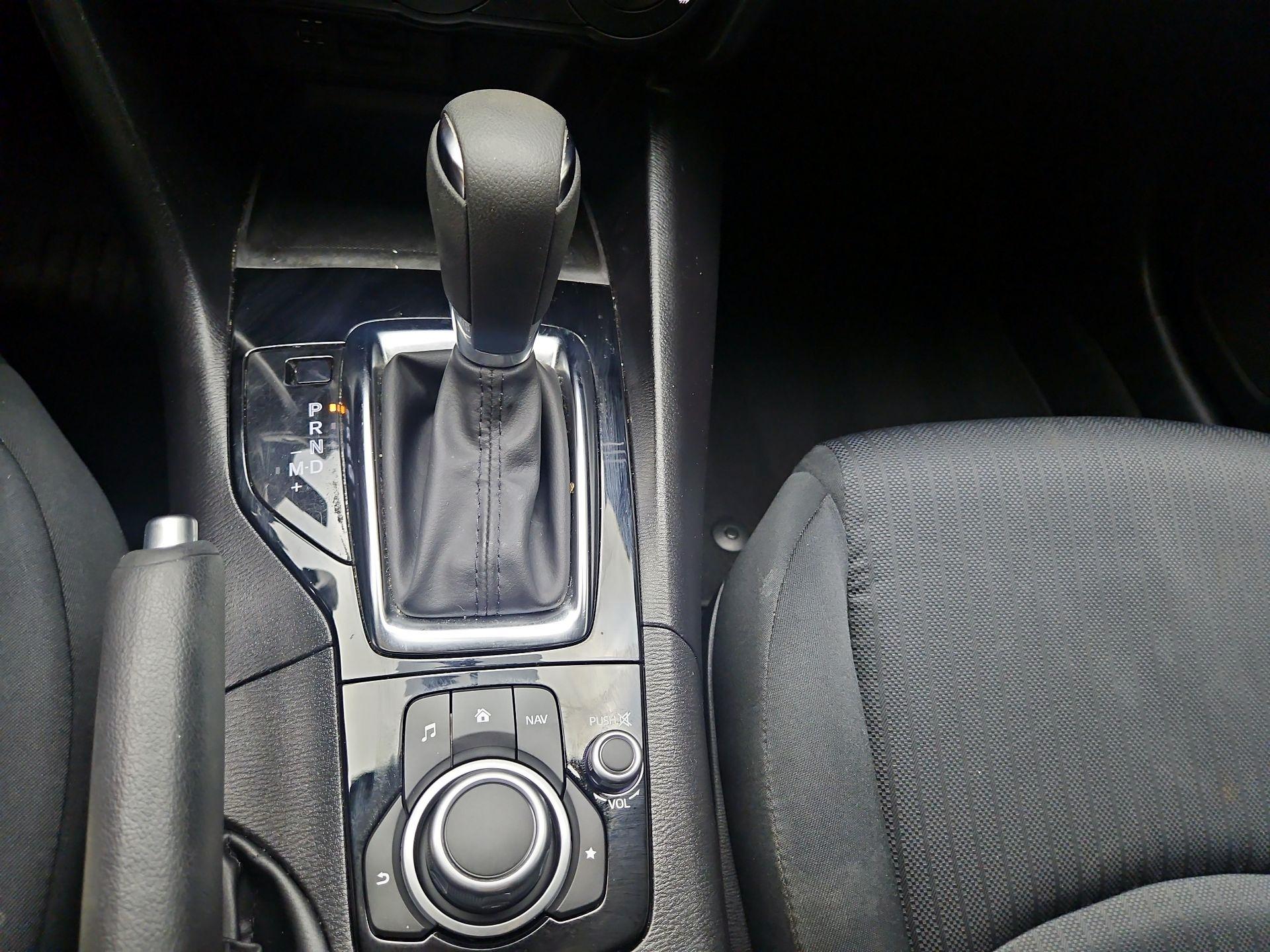 Thumbnail: 2016 Mazda Mazda3 - 15