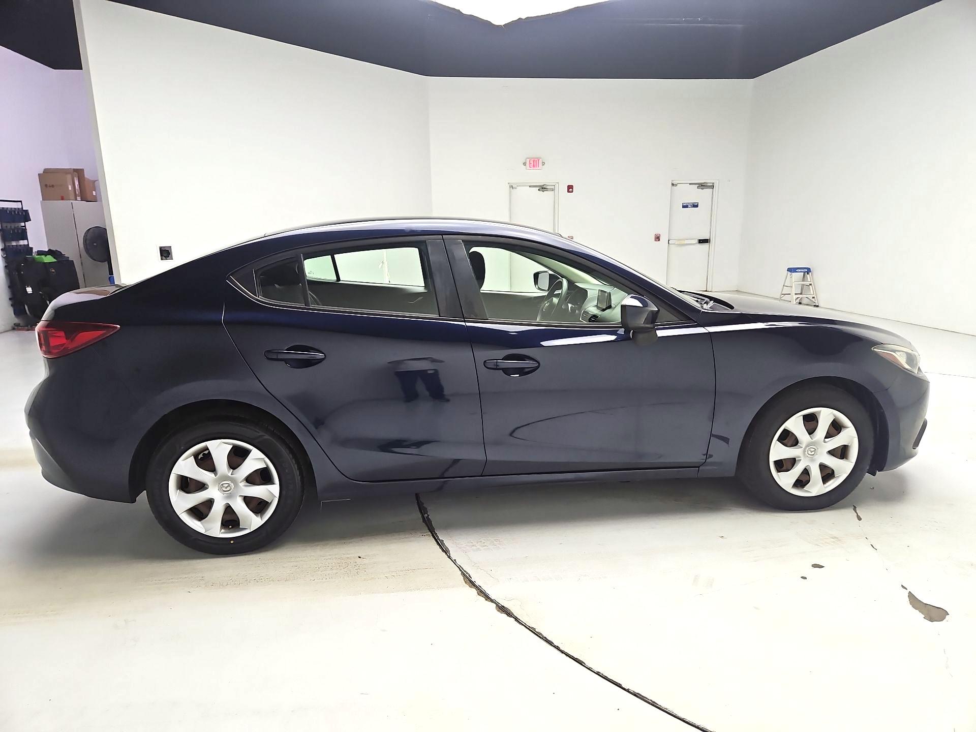 Thumbnail: 2016 Mazda Mazda3 - 4