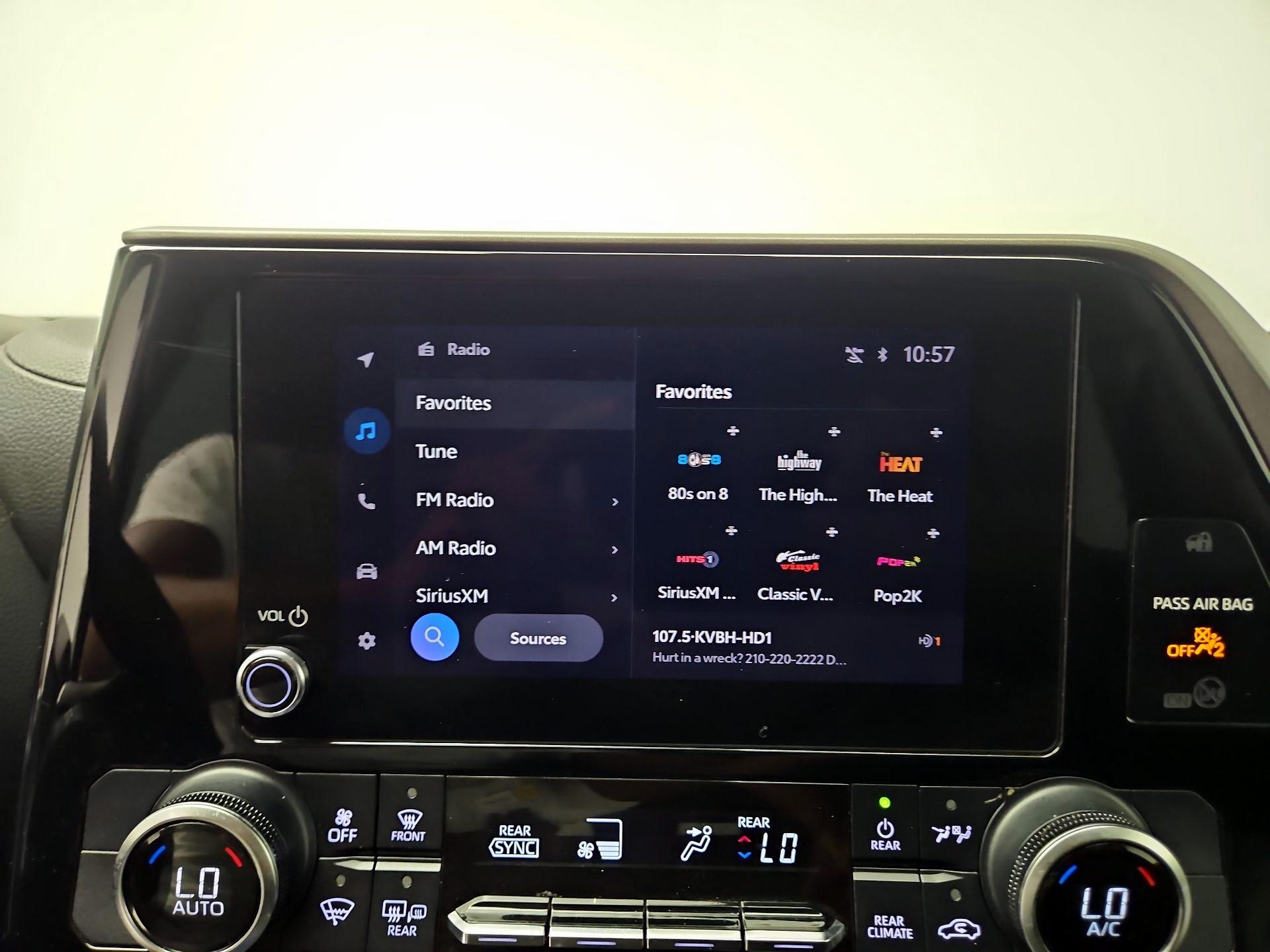 Thumbnail: 2023 Toyota Highlander - 15