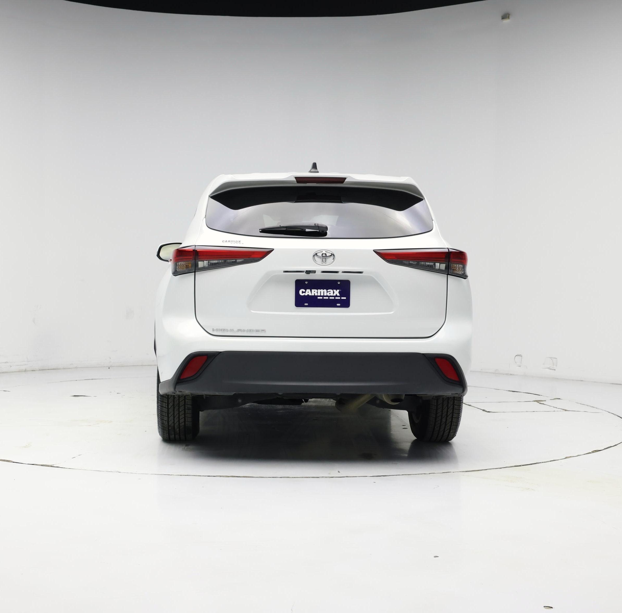 Thumbnail: 2023 Toyota Highlander - 6