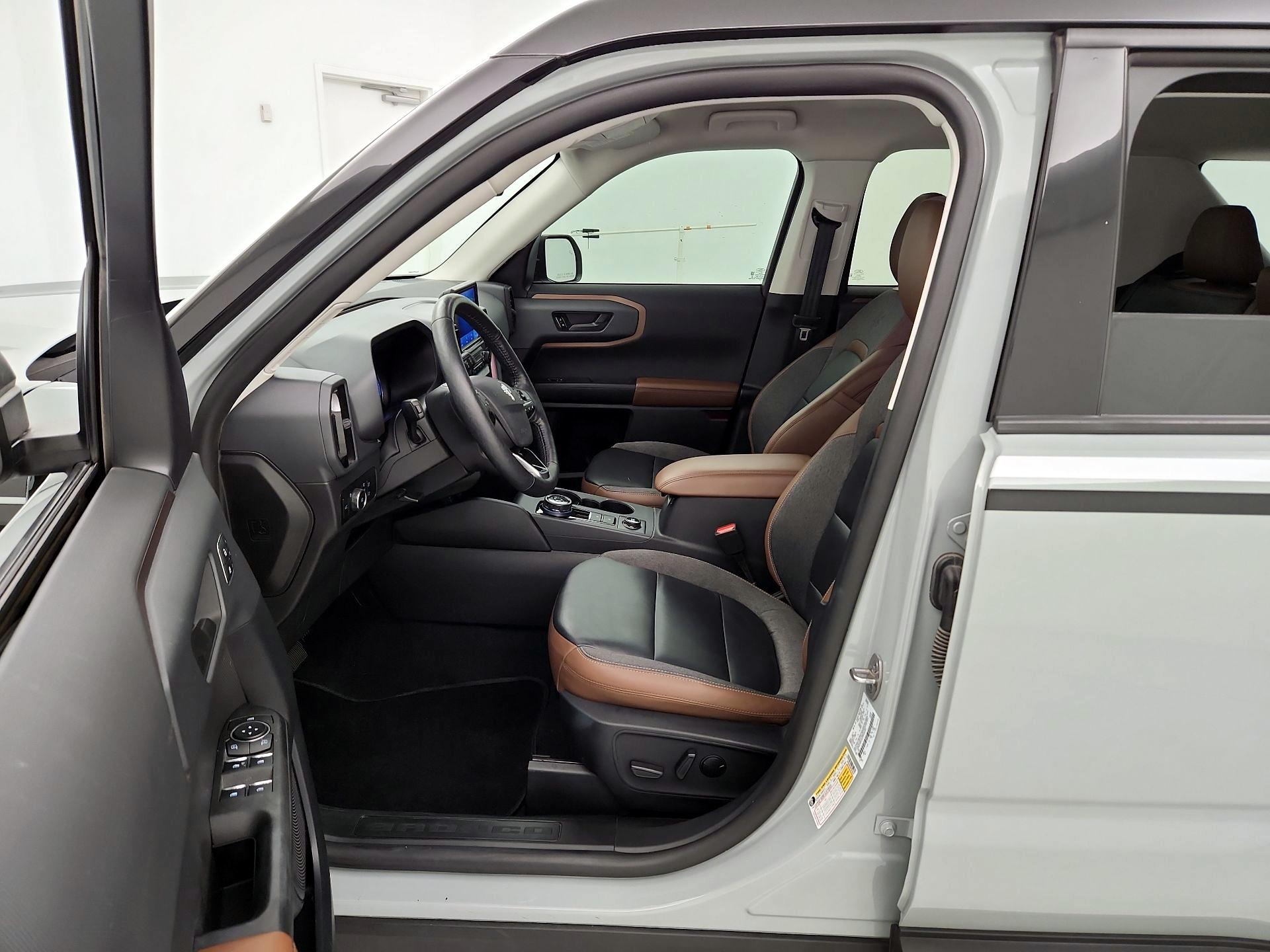 Thumbnail: 2023 Ford Bronco Sport - 11