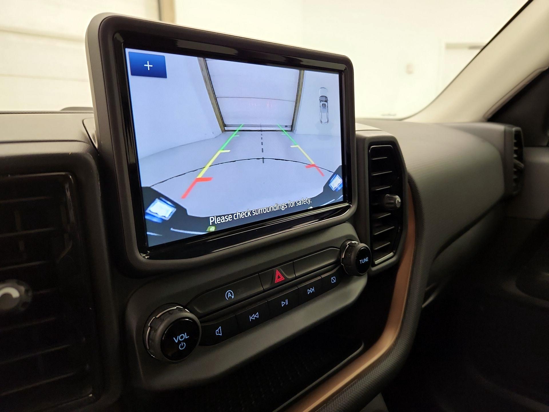 Thumbnail: 2023 Ford Bronco Sport - 14