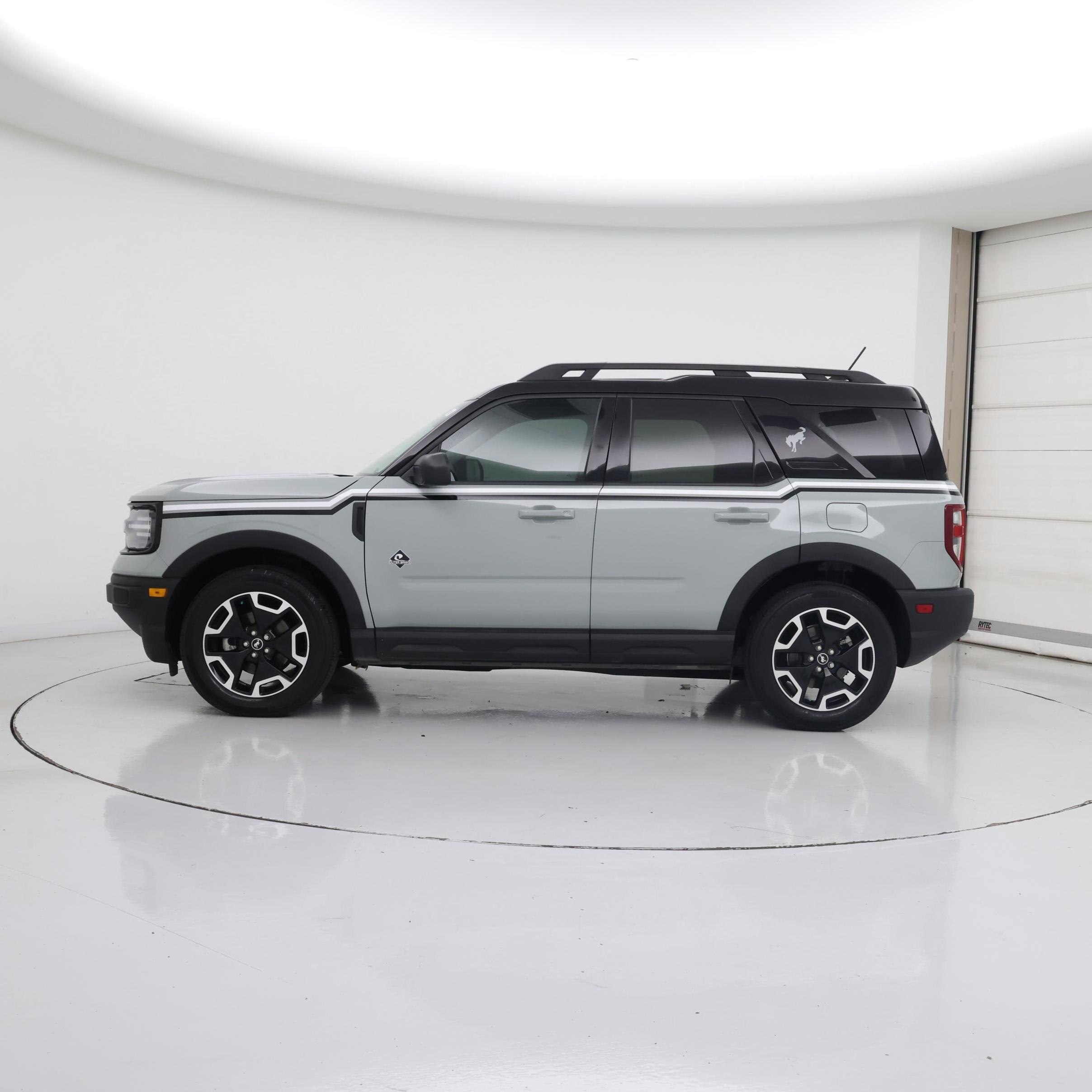 Thumbnail: 2023 Ford Bronco Sport - 3