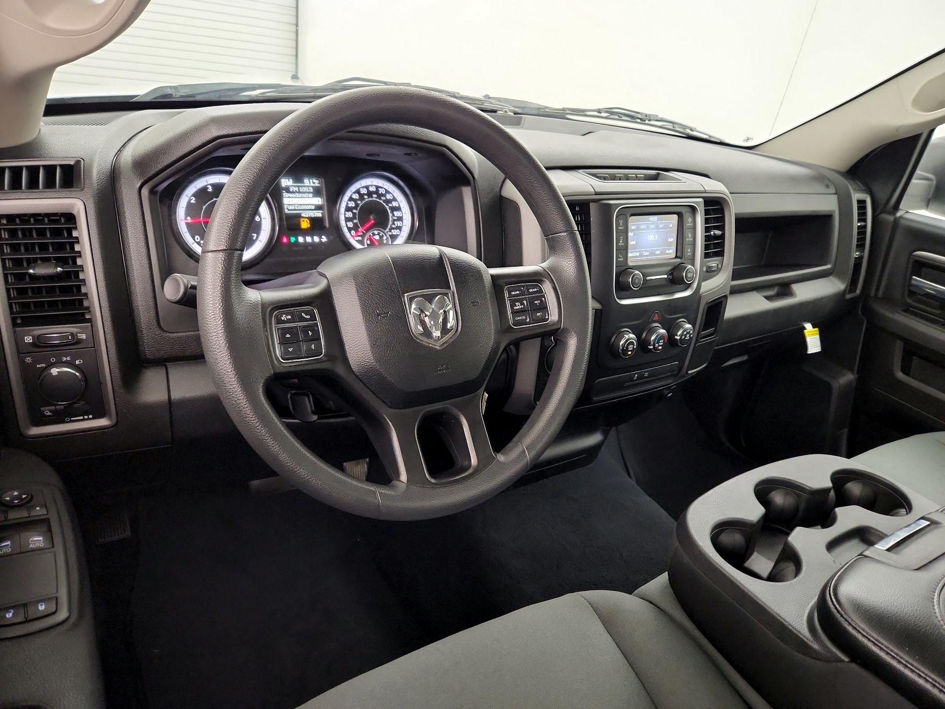 Thumbnail: 2022 RAM 1500 Classic - 9
